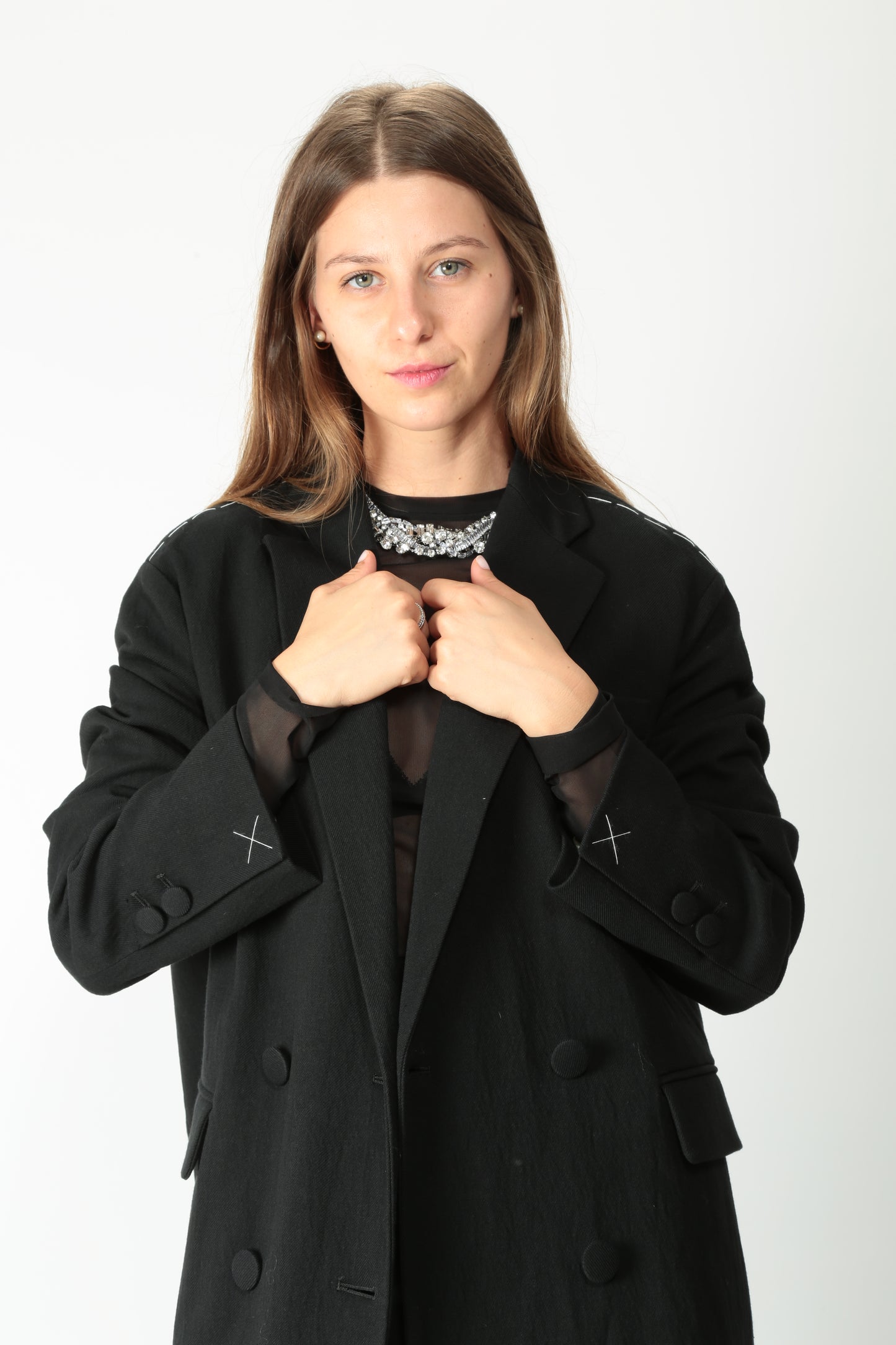 https://admin.shopify.com/store/gulieshop/products/15576519278941#:~:text=https%3A//www.gulieshop.it%20%E2%80%BA%20products%20%E2%80%BA%20tela%2Dgiacca%2Deffetto%2Dstropicciato%2Dastro
