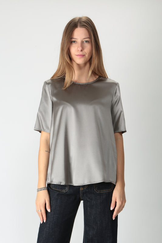 https://admin.shopify.com/store/gulieshop/products/9890693906781#:~:text=https%3A//www.gulieshop.it%20%E2%80%BA%20products%20%E2%80%BA%20purotatto%2Dt%2Dshirt%2Din%2Dseta%2Delasticizzata%2Dfw240281909
