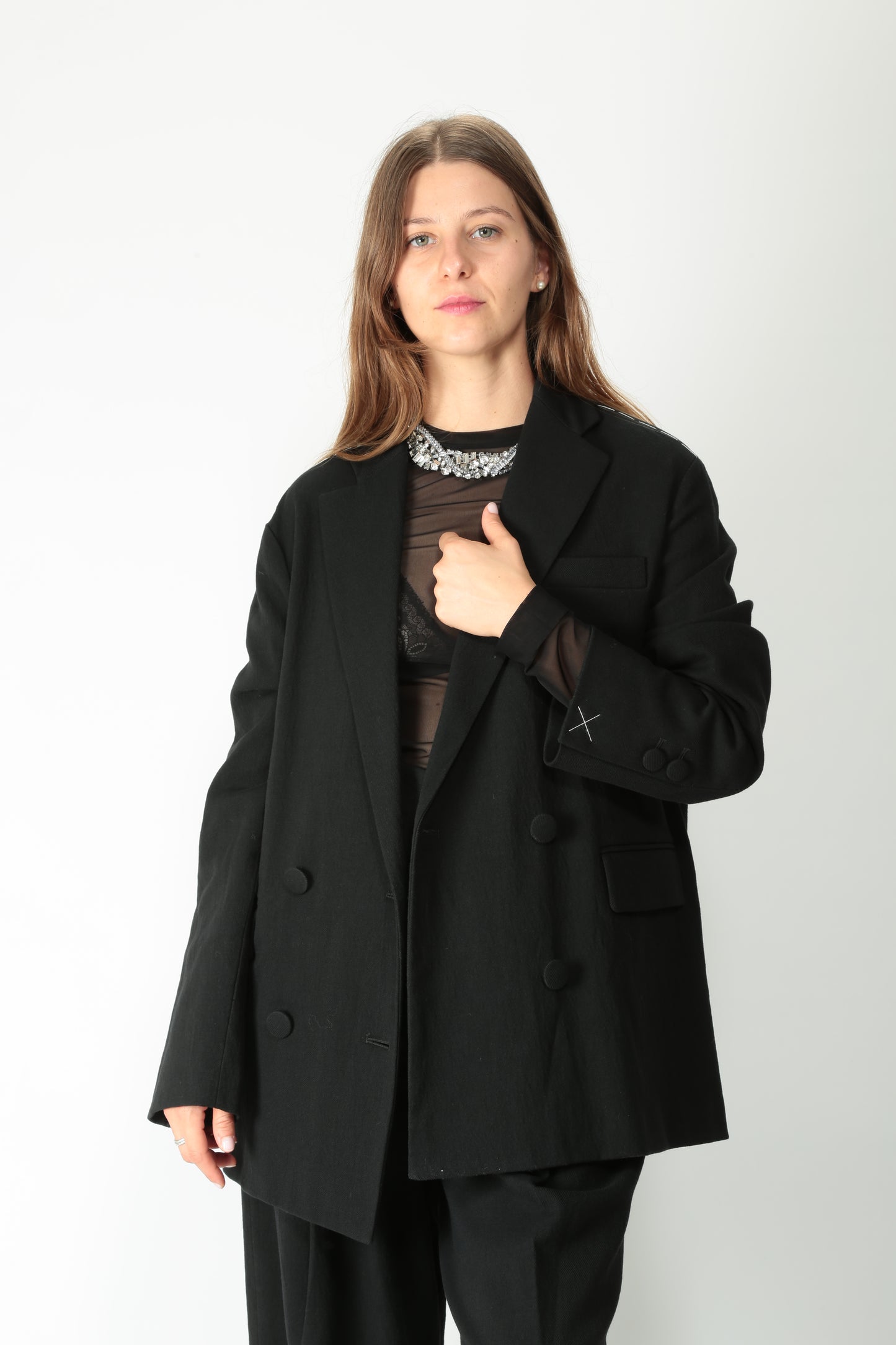 https://admin.shopify.com/store/gulieshop/products/15576519278941#:~:text=https%3A//www.gulieshop.it%20%E2%80%BA%20products%20%E2%80%BA%20tela%2Dgiacca%2Deffetto%2Dstropicciato%2Dastro