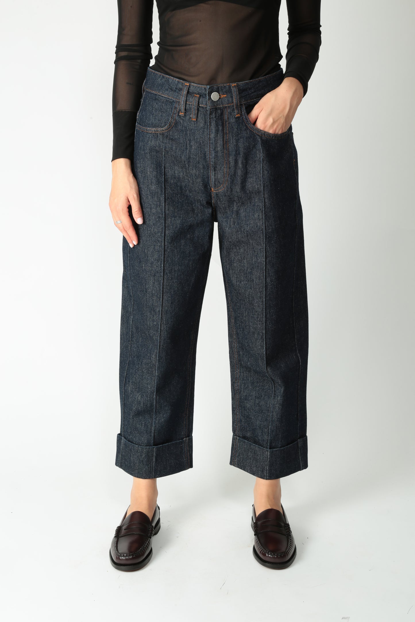 https://admin.shopify.com/store/gulieshop/products/15576506040669#:~:text=https%3A//www.gulieshop.it%20%E2%80%BA%20products%20%E2%80%BA%20tela%2Djeans%2Dballon%2Dbrooklin