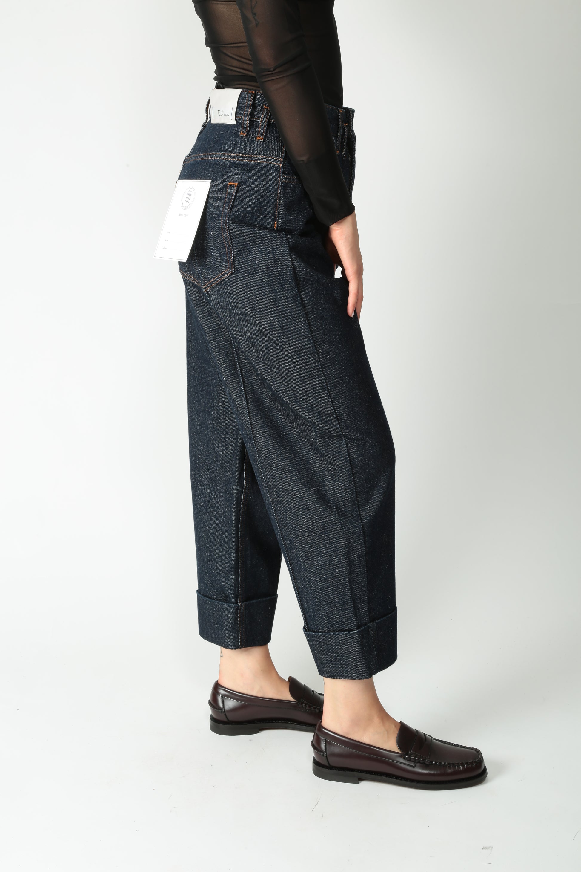 https://admin.shopify.com/store/gulieshop/products/15576506040669#:~:text=https%3A//www.gulieshop.it%20%E2%80%BA%20products%20%E2%80%BA%20tela%2Djeans%2Dballon%2Dbrooklin