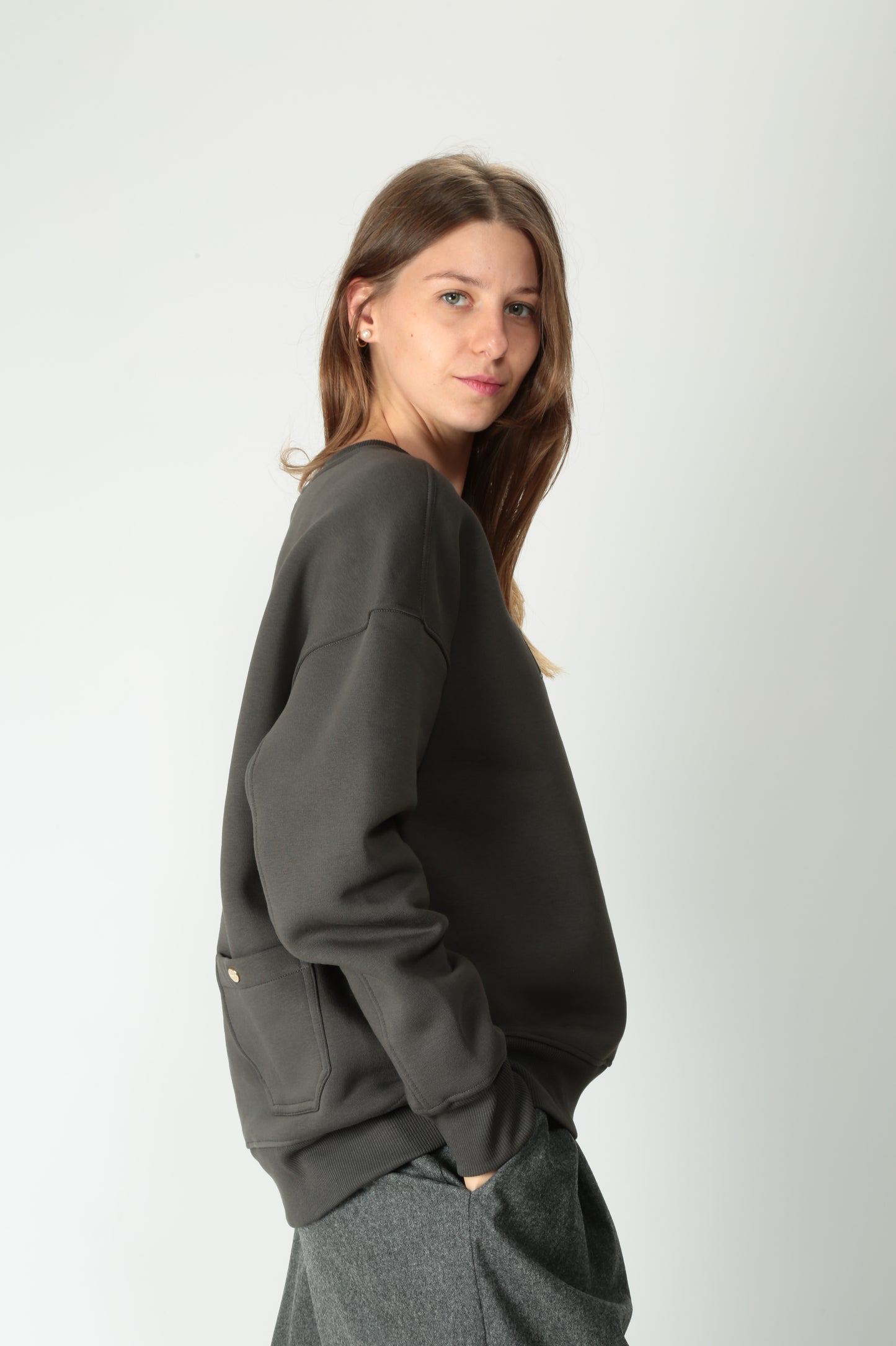 https://admin.shopify.com/store/gulieshop/products/15526146113885#:~:text=https%3A//www.gulieshop.it%20%E2%80%BA%20products%20%E2%80%BA%20s%2Dmaxmara%2Dfelpa%2Dcon%2Dtaschino%2Dmonza