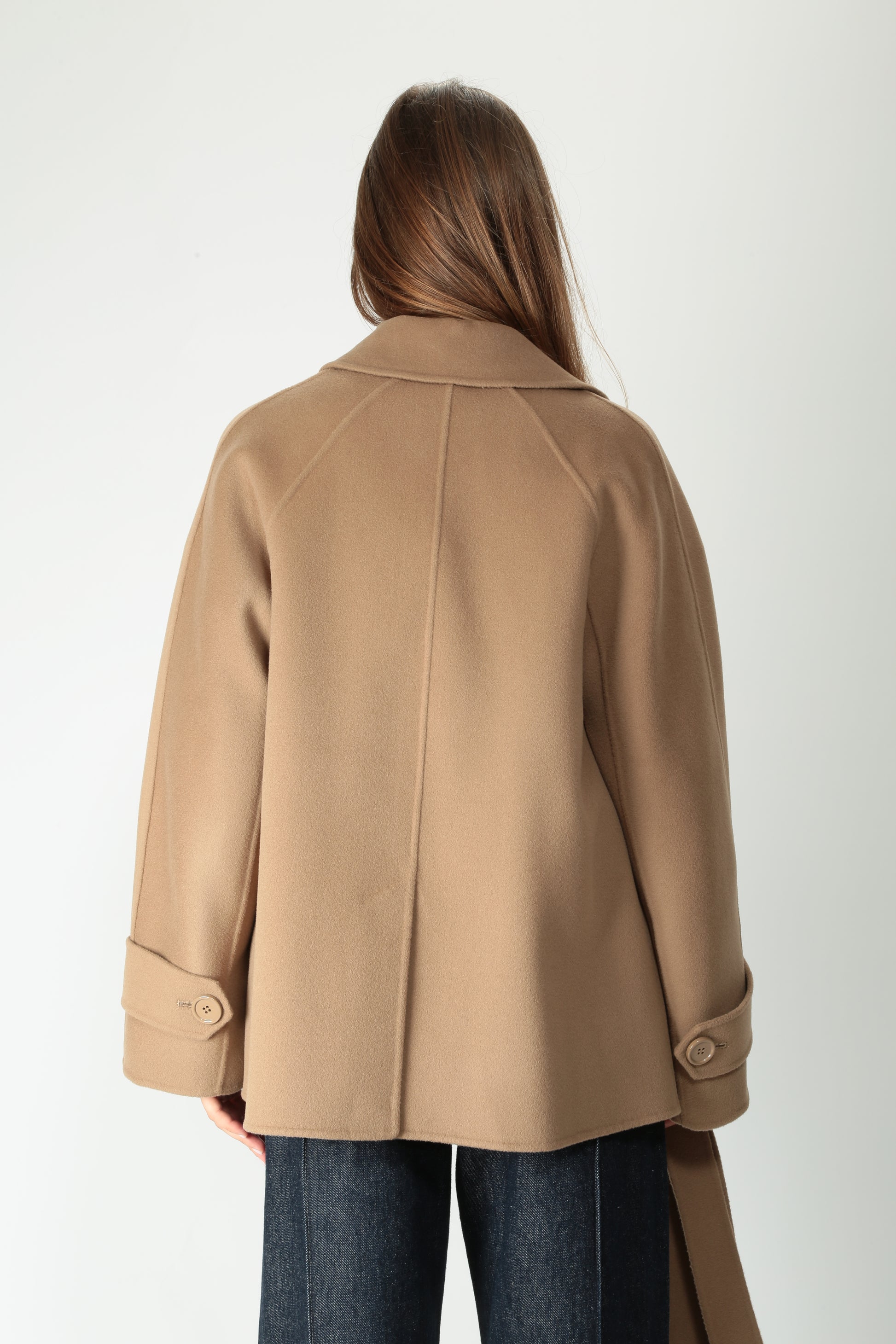 https://admin.shopify.com/store/gulieshop/products/15526145556829#:~:text=https%3A//www.gulieshop.it%20%E2%80%BA%20products%20%E2%80%BA%20s%2Dmaxmara%2Dtrench%2Dcorto%2Din%2Dlana%2Dlouis