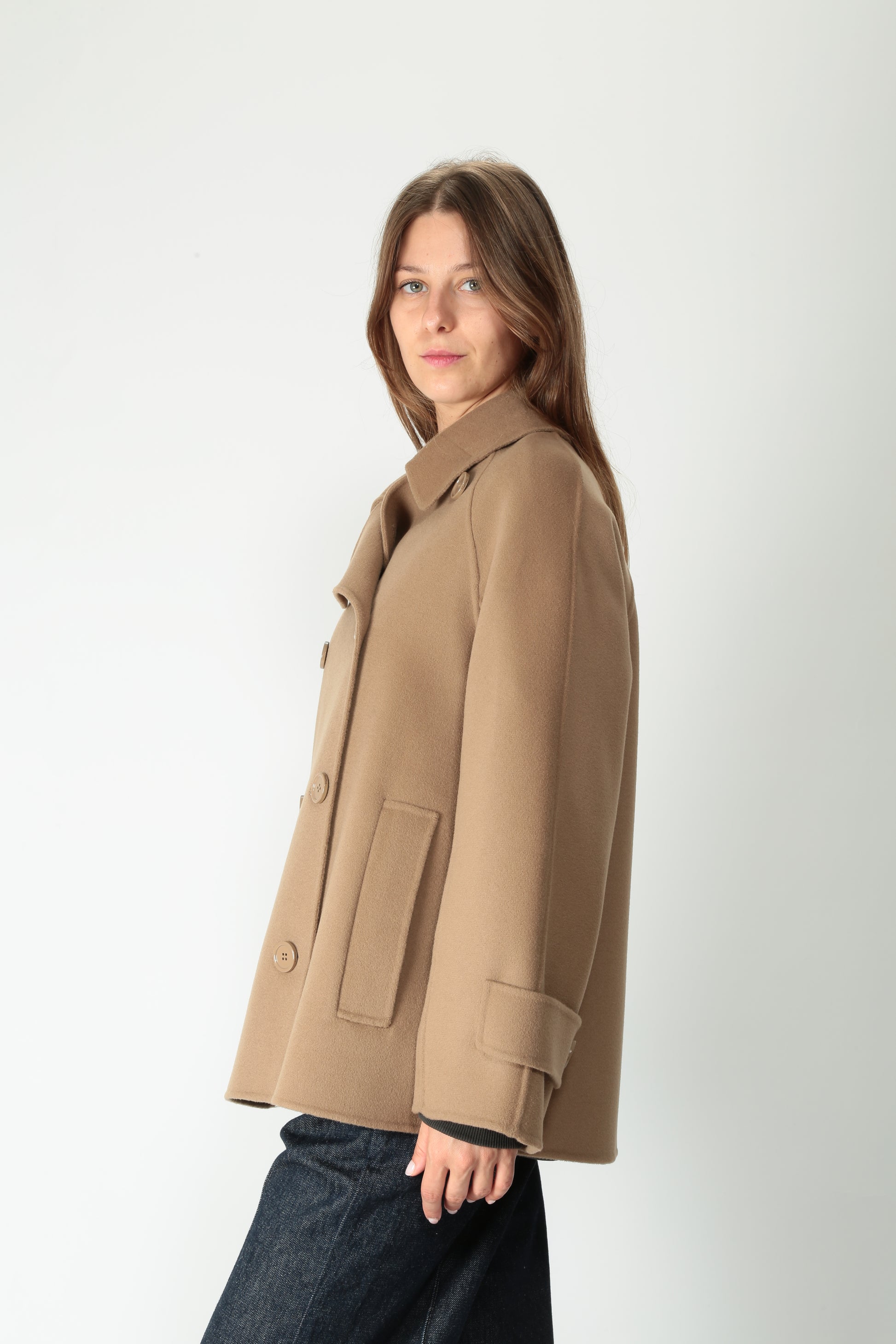 https://admin.shopify.com/store/gulieshop/products/15526145556829#:~:text=https%3A//www.gulieshop.it%20%E2%80%BA%20products%20%E2%80%BA%20s%2Dmaxmara%2Dtrench%2Dcorto%2Din%2Dlana%2Dlouis