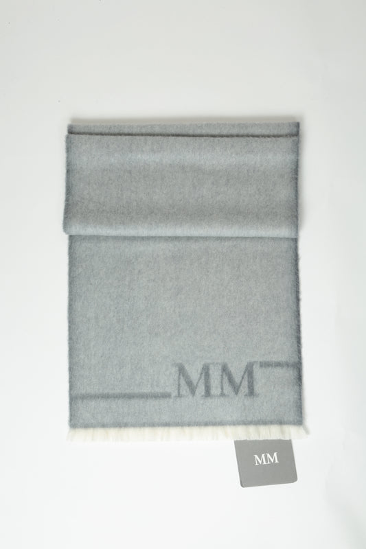 https://admin.shopify.com/store/gulieshop/products/15577928794461#:~:text=https%3A//www.gulieshop.it%20%E2%80%BA%20products%20%E2%80%BA%20maxmara%2Dmm%2Dstola%2Din%2Dpura%2Dlana%2Ddiadema