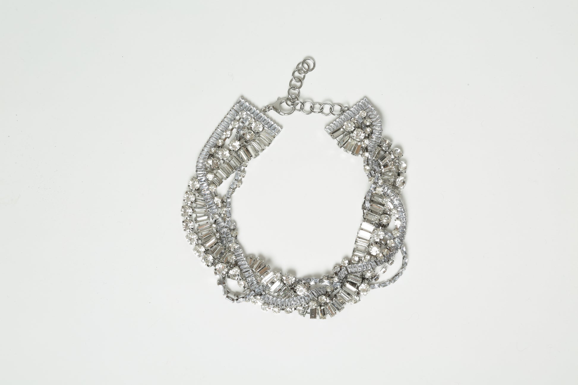 https://admin.shopify.com/store/gulieshop/products/15577923682653#:~:text=https%3A//www.gulieshop.it%20%E2%80%BA%20products%20%E2%80%BA%20l%2Dconti%2Dcollana%2Dcon%2Dstrass%2Dwhitney%2Da5wj61
