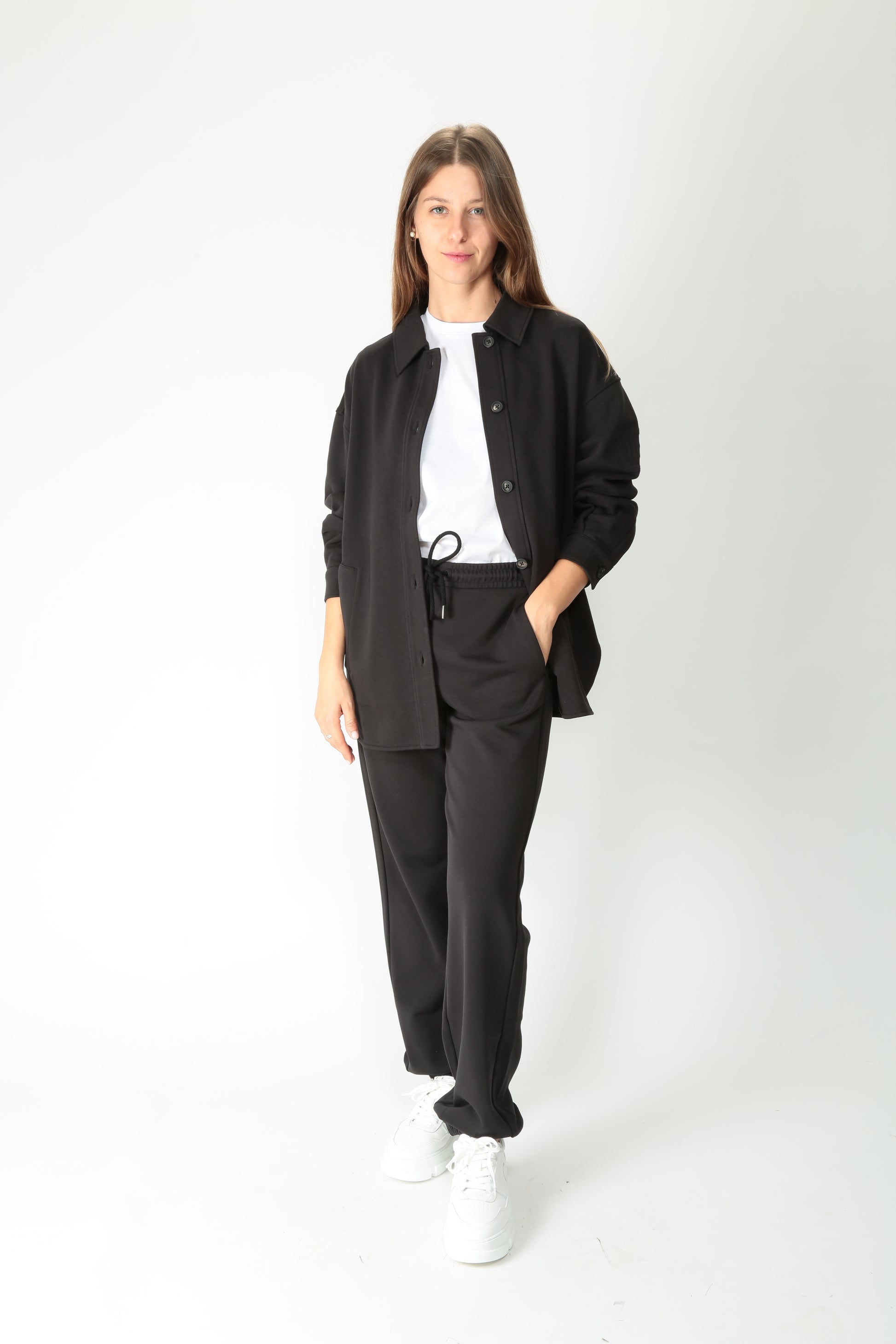 https://admin.shopify.com/store/gulieshop/products/15577928466781#:~:text=https%3A//www.gulieshop.it%20%E2%80%BA%20products%20%E2%80%BA%20maxmara%2Dmm%2Dpantalone%2Djogger%2Dlevico%2D1