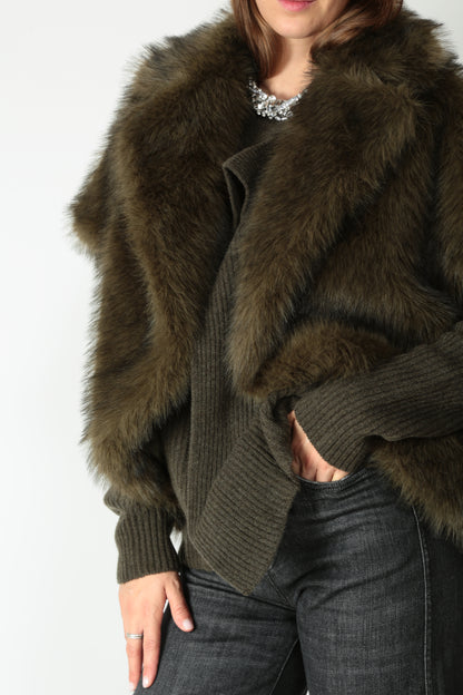 https://admin.shopify.com/store/gulieshop/products/15577923649885#:~:text=https%3A//www.gulieshop.it%20%E2%80%BA%20products%20%E2%80%BA%20l%2Dconti%2Decopelliccia%2Dsmanicata%2Dalyn%2Dl5ww28