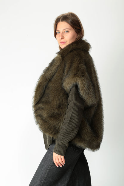 https://admin.shopify.com/store/gulieshop/products/15577923649885#:~:text=https%3A//www.gulieshop.it%20%E2%80%BA%20products%20%E2%80%BA%20l%2Dconti%2Decopelliccia%2Dsmanicata%2Dalyn%2Dl5ww28