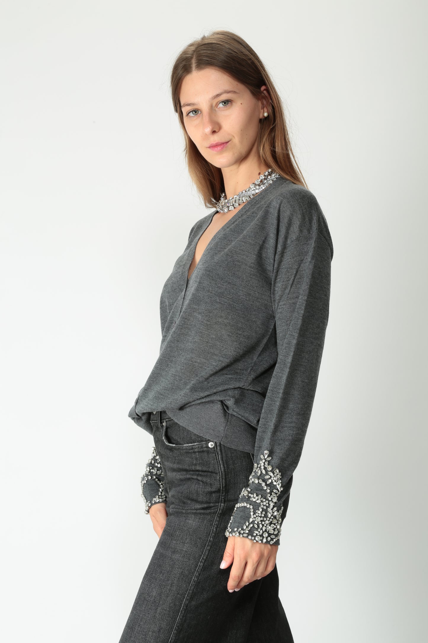 https://admin.shopify.com/store/gulieshop/products/15577923780957#:~:text=https%3A//www.gulieshop.it%20%E2%80%BA%20products%20%E2%80%BA%20l%2Dconti%2Dcardigan%2Dcon%2Dapplicazioni%2Deunice%2Dl5wg95