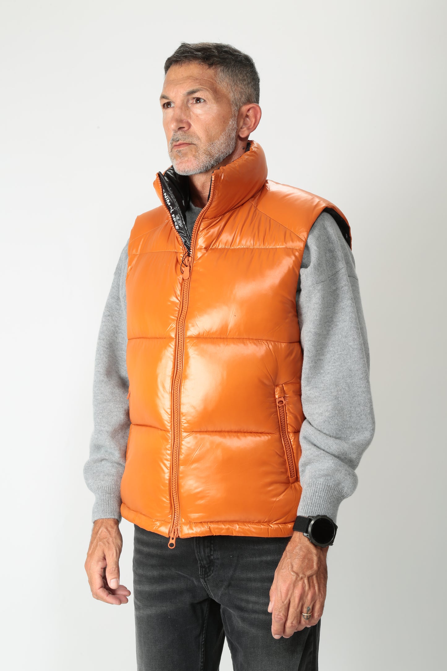 https://admin.shopify.com/store/gulieshop/products/15609271222621#:~:text=https%3A//www.gulieshop.it%20%E2%80%BA%20products%20%E2%80%BA%20save%2Dthe%2Ddukc%2Dpiumino%2Dsmanicato%2Dailantus%2Dlove21d81382u%2D1
