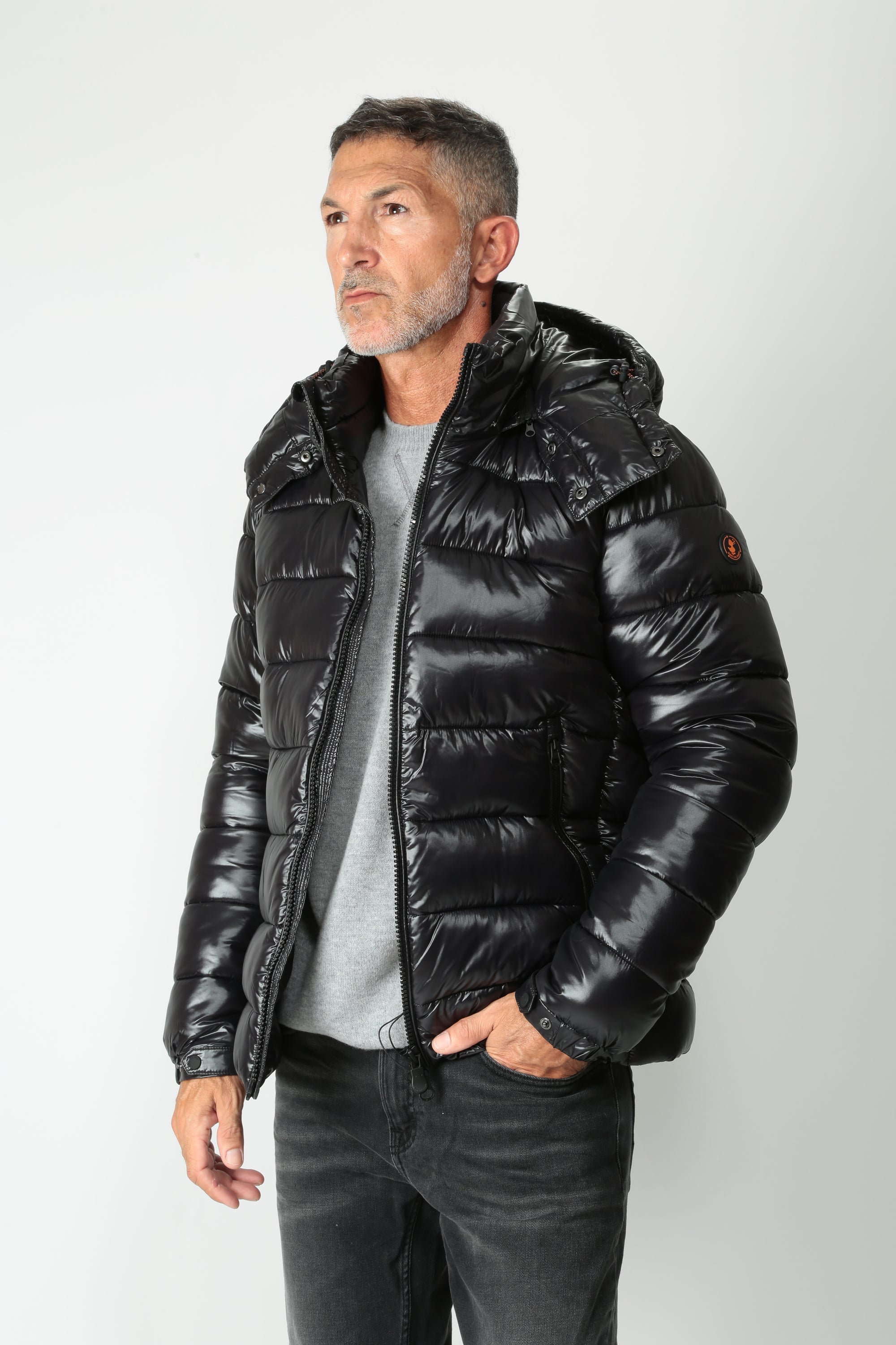 https://admin.shopify.com/store/gulieshop/products/15609271026013#:~:text=https%3A//www.gulieshop.it%20%E2%80%BA%20products%20%E2%80%BA%20save%2Dthe%2Dduck%2Dpiumino%2Dcorto%2Dflorian%2Dlove21%2Dd31653m