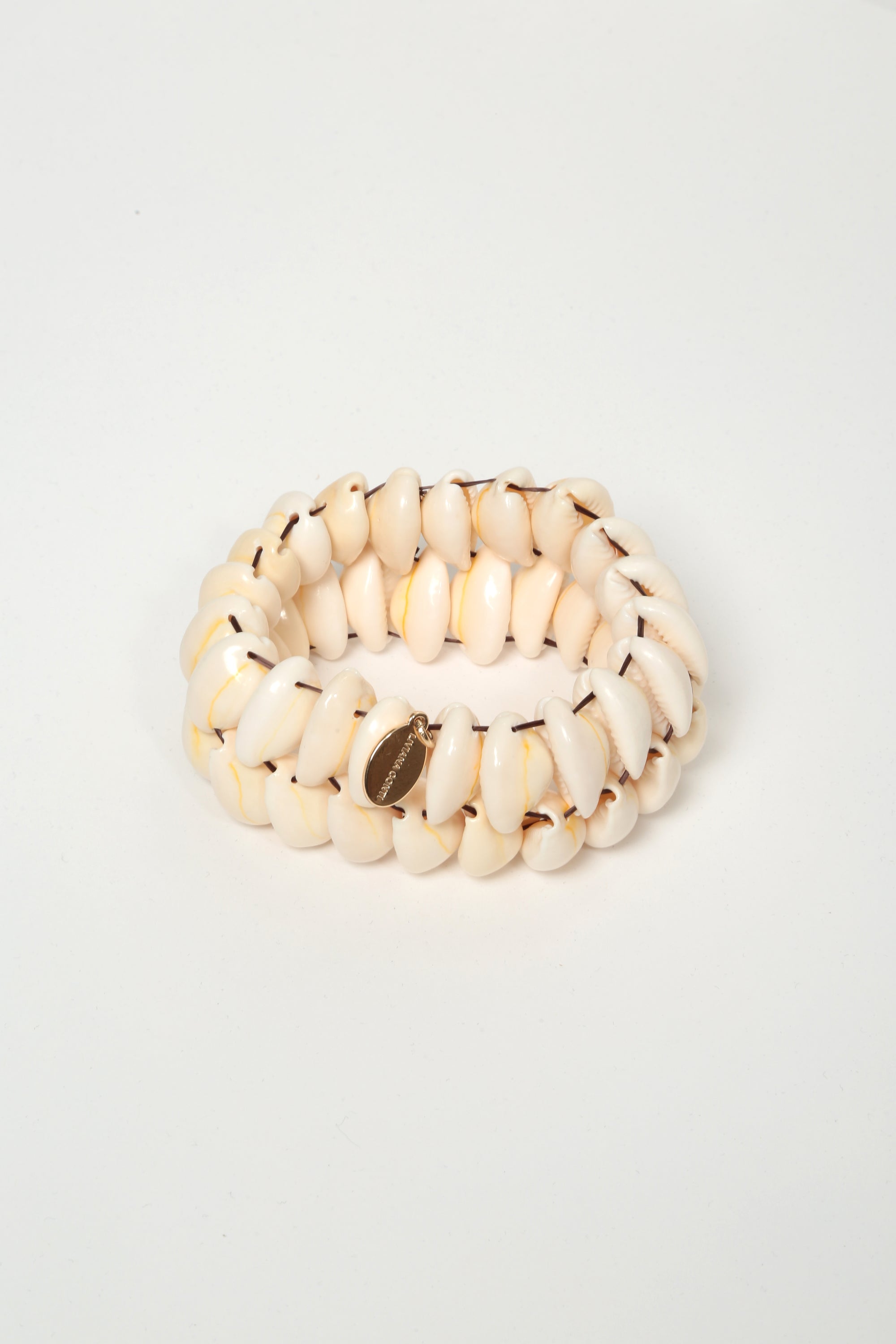 https://admin.shopify.com/store/gulieshop/products/16028297494877#:~:text=https%3A//www.gulieshop.it%20%E2%80%BA%20products%20%E2%80%BA%20l%2Dconti%2Dbracciale%2Din%2Dconchiglia%2Dedra%2Da6sj66