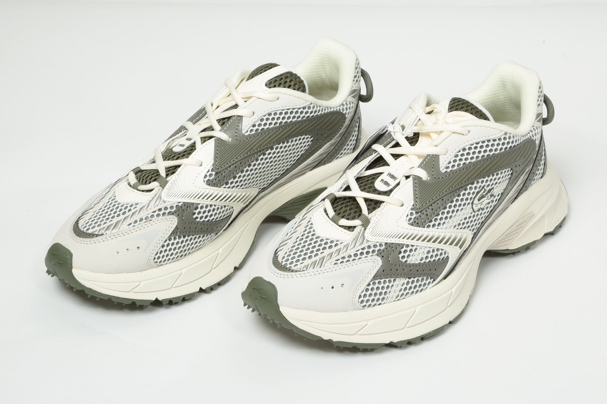 https://admin.shopify.com/store/gulieshop/products/15611809071453#:~:text=https%3A//www.gulieshop.it%20%E2%80%BA%20products%20%E2%80%BA%20lacoste%2Dsneakers%2Dcon%2Dinserti%2Din%2Dmesh%2Dl003%2Dneo%2Dshot%2D4