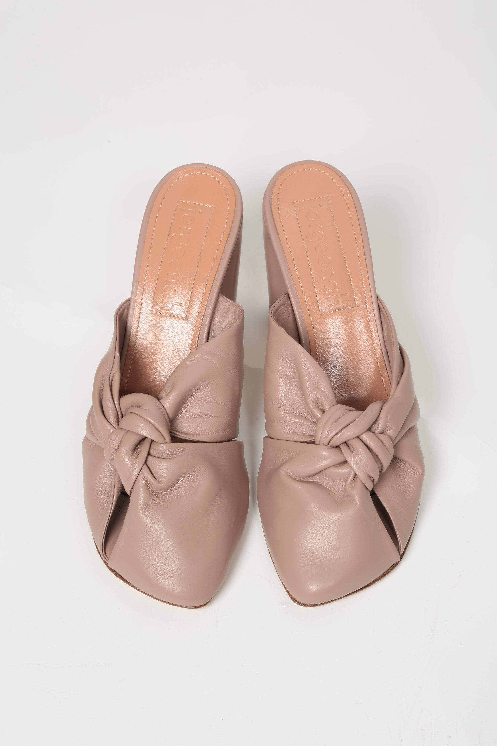 https://admin.shopify.com/store/gulieshop/products/16045509411165#:~:text=https%3A//www.gulieshop.it%20%E2%80%BA%20products%20%E2%80%BA%20jorgeenah%2Dsandalo%2Dmules%2Din%2Dpelle%2Djade