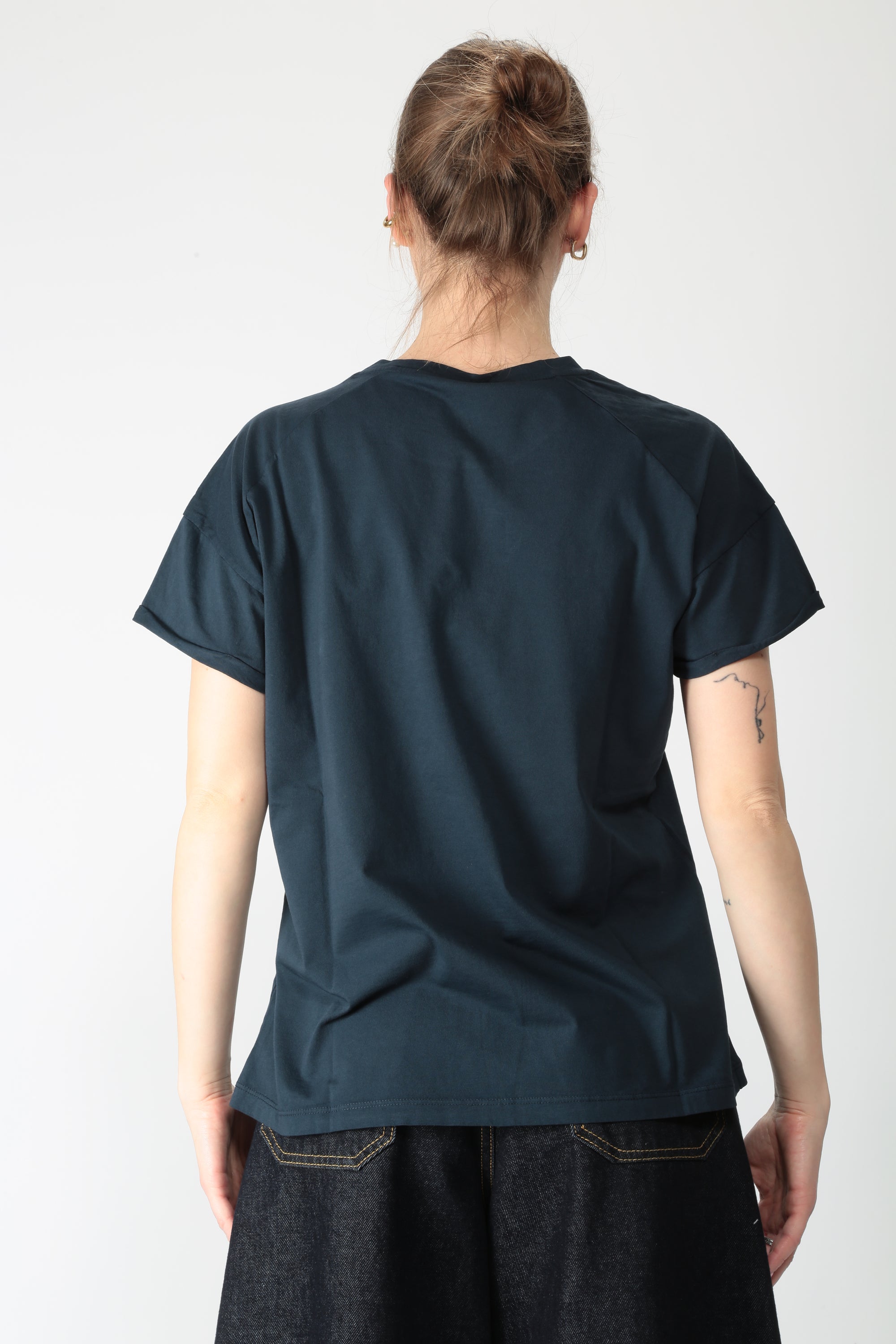 https://admin.shopify.com/store/gulieshop/products/16034872066397#:~:text=https%3A//www.gulieshop.it%20%E2%80%BA%20products%20%E2%80%BA%20tensione%2Din%2Dt%2Dshirt%2Din%2Dcotone%2Dm1488%2D28%2Dsw%2Dbas%2D1