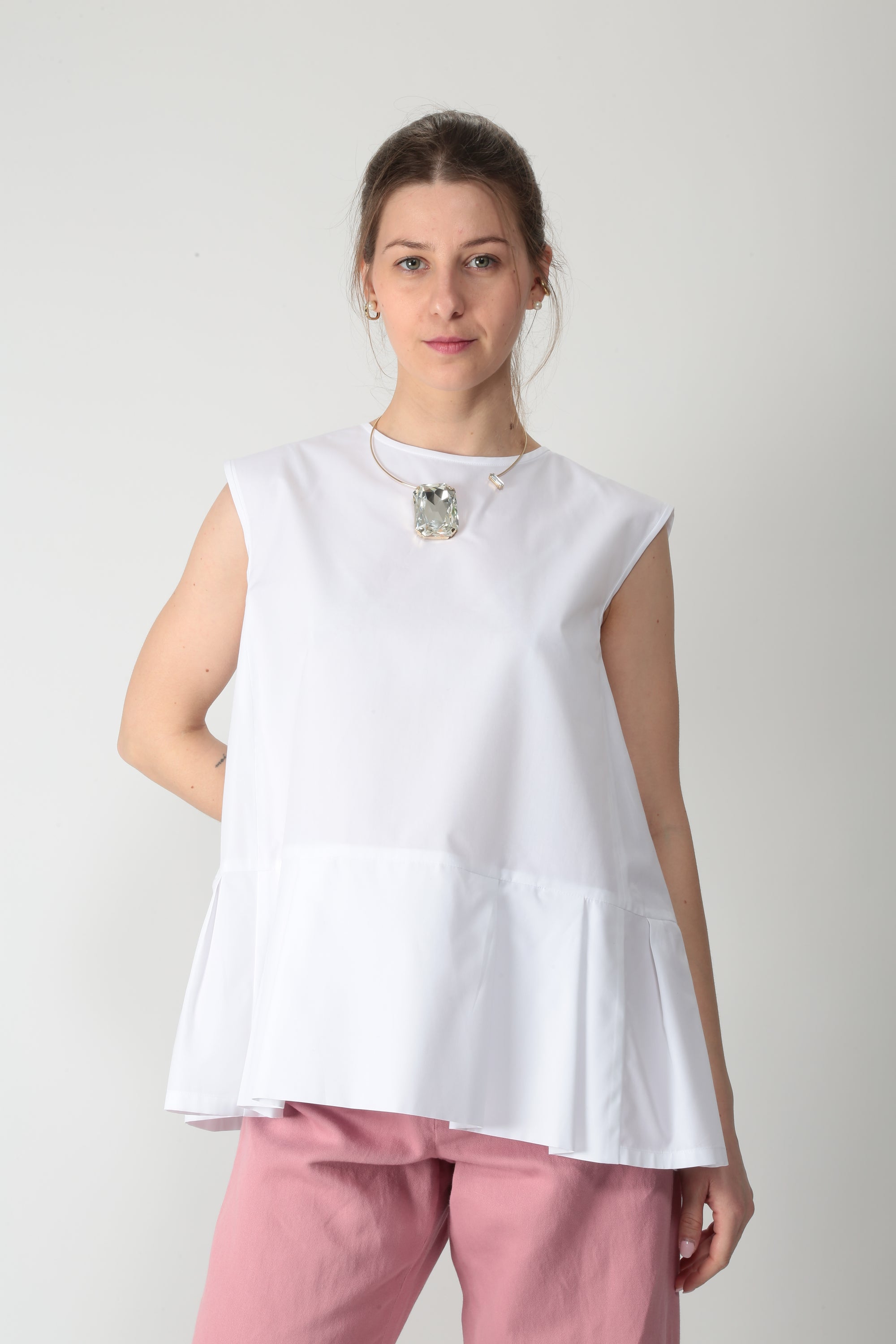 https://admin.shopify.com/store/gulieshop/products/16044985712989#:~:text=https%3A//www.gulieshop.it%20%E2%80%BA%20products%20%E2%80%BA%20s%2Dmaxmara%2Dtop%2Dsmanicato%2Dsmmbrava
