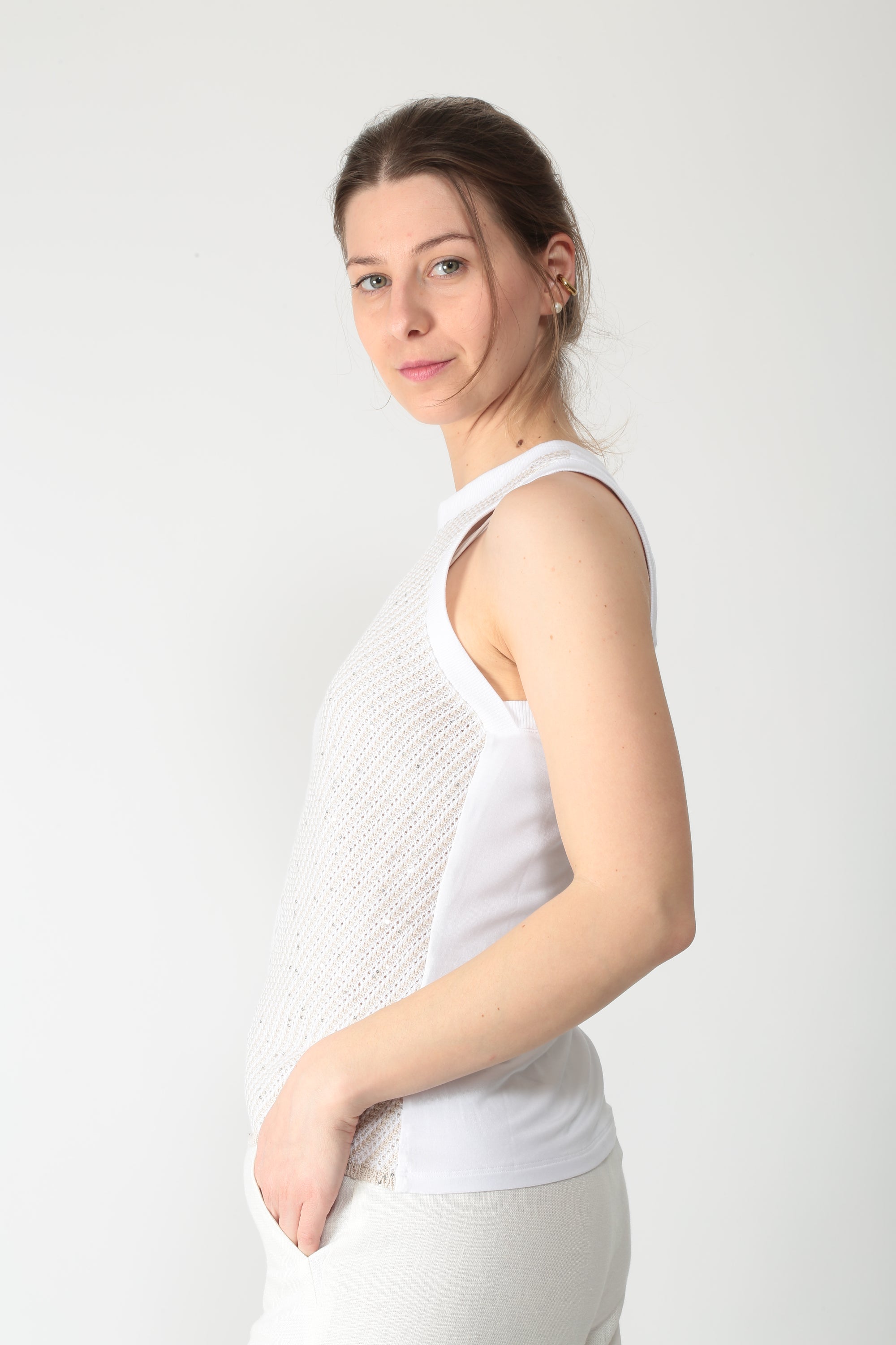 https://admin.shopify.com/store/gulieshop/products/16028295987549#:~:text=https%3A//www.gulieshop.it%20%E2%80%BA%20products%20%E2%80%BA%20purotatto%2Dtop%2Dbicolor%2Dcon%2Dpaillettes%2Dss260161425