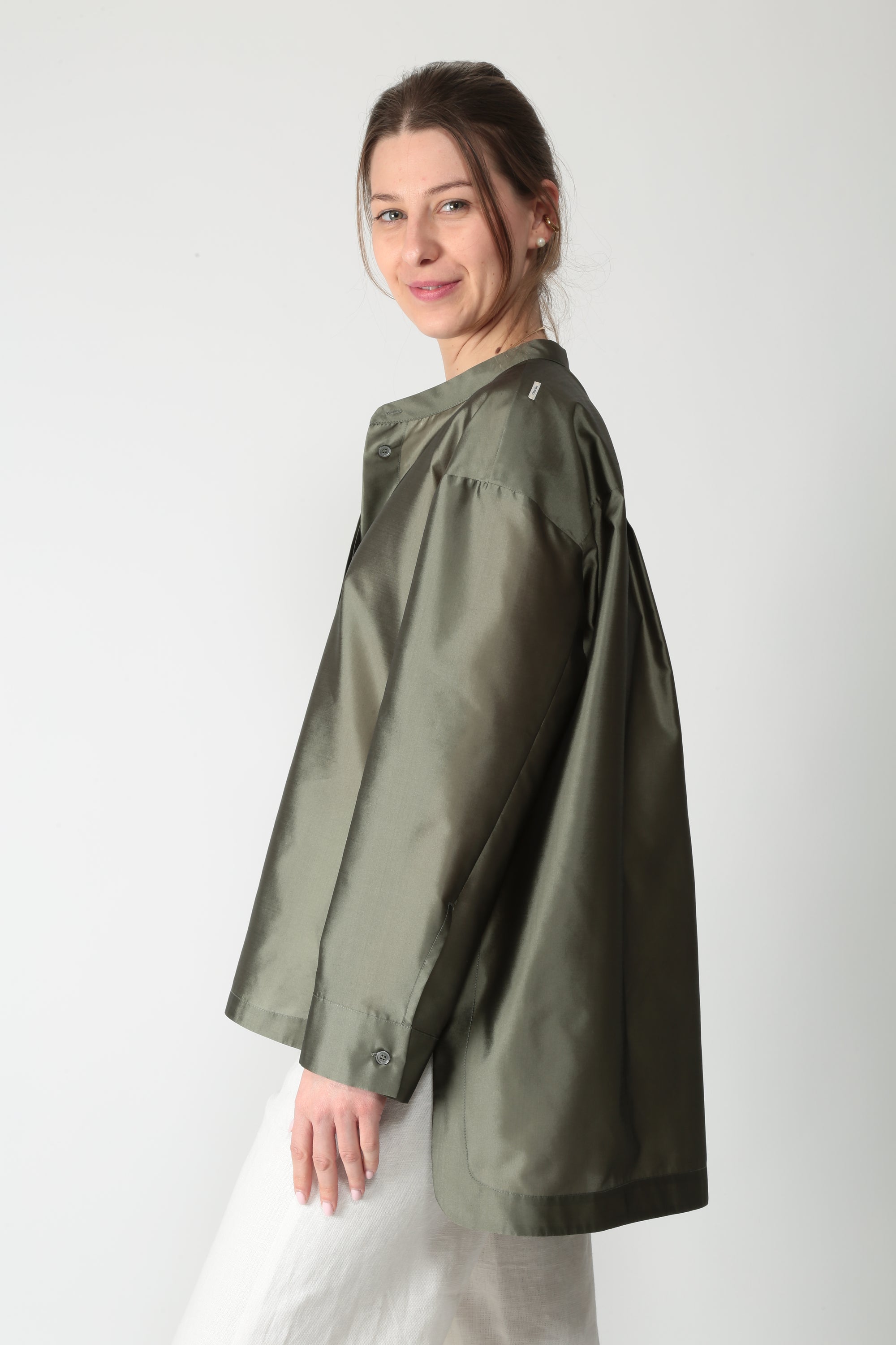https://admin.shopify.com/store/gulieshop/products/16039609762141