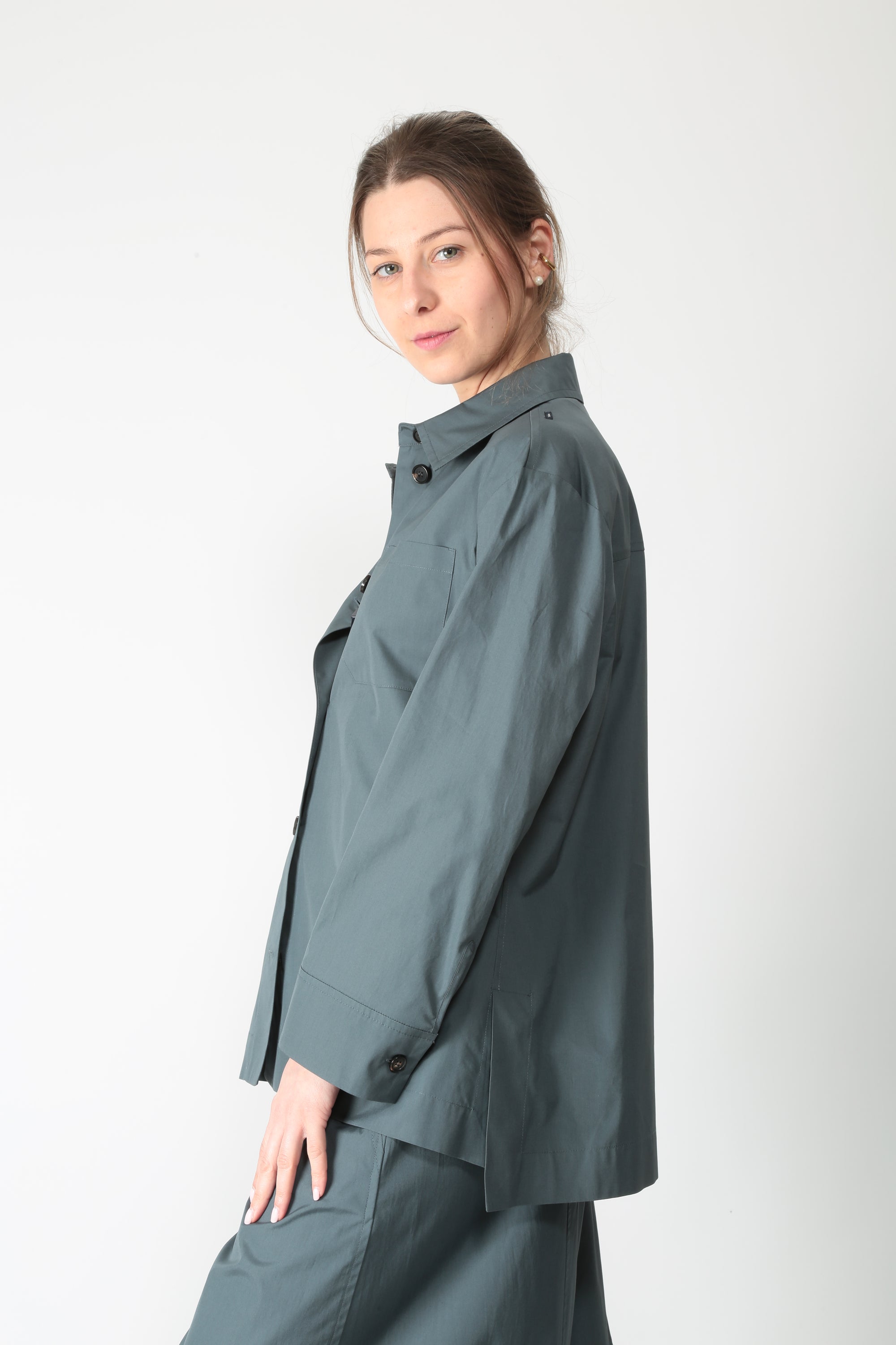 https://admin.shopify.com/store/gulieshop/products/16039609696605#:~:text=https%3A//www.gulieshop.it%20%E2%80%BA%20products%20%E2%80%BA%20s%2Dmaxmara%2Dcamicia%2Din%2Dcotone%2Dsmmarianne