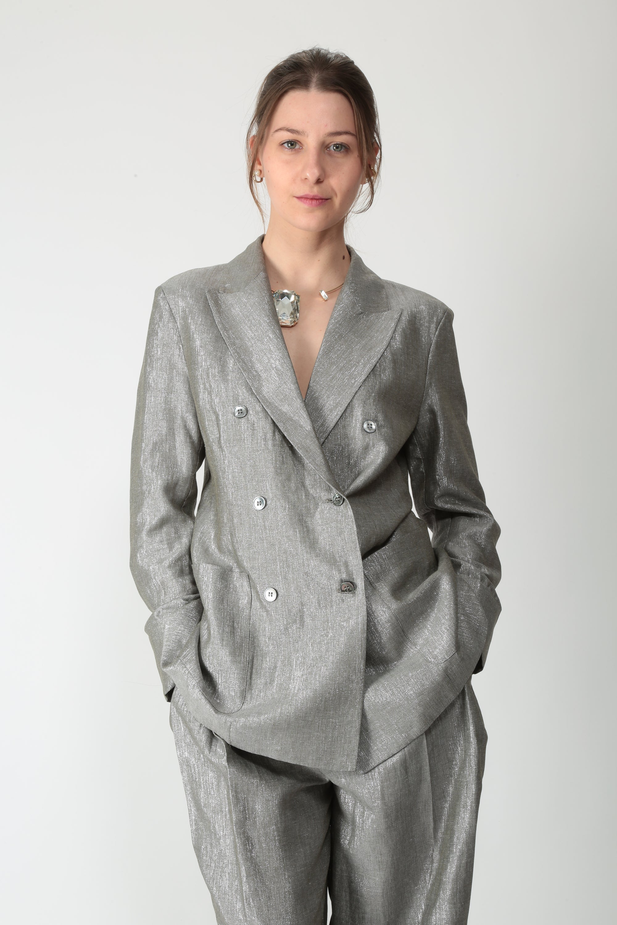 https://admin.shopify.com/store/gulieshop/products/16028212167005#:~:text=https%3A//www.gulieshop.it%20%E2%80%BA%20products%20%E2%80%BA%20solotre%2Dgiacca%2Din%2Dmisto%2Dviscosa%2De%2Dlino%2Dm1ab0036