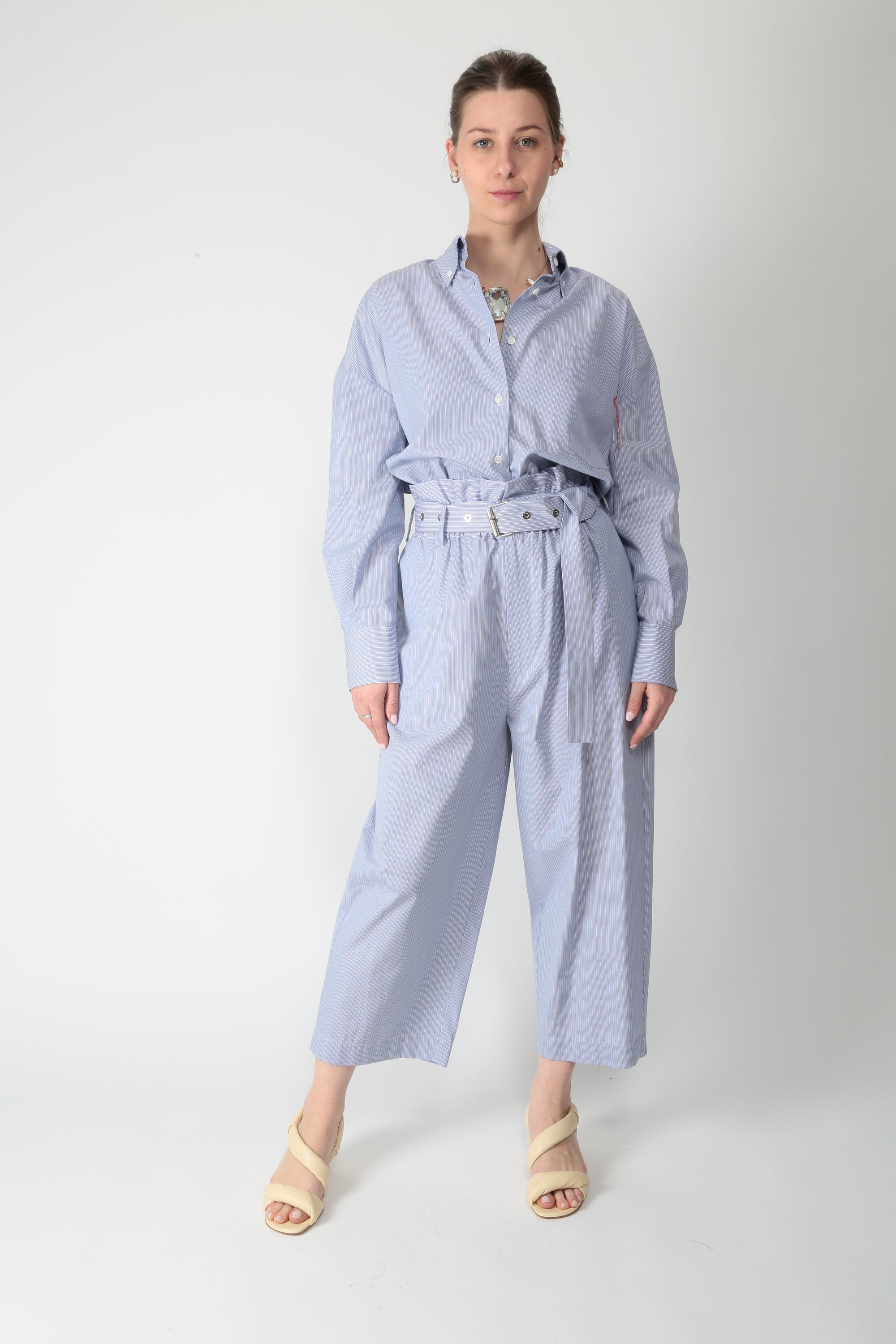 https://admin.shopify.com/store/gulieshop/products/16028211937629#:~:text=https%3A//www.gulieshop.it%20%E2%80%BA%20products%20%E2%80%BA%20solotre%2Dpantalone%2Dcon%2Dcintura%2Dm1ab0014