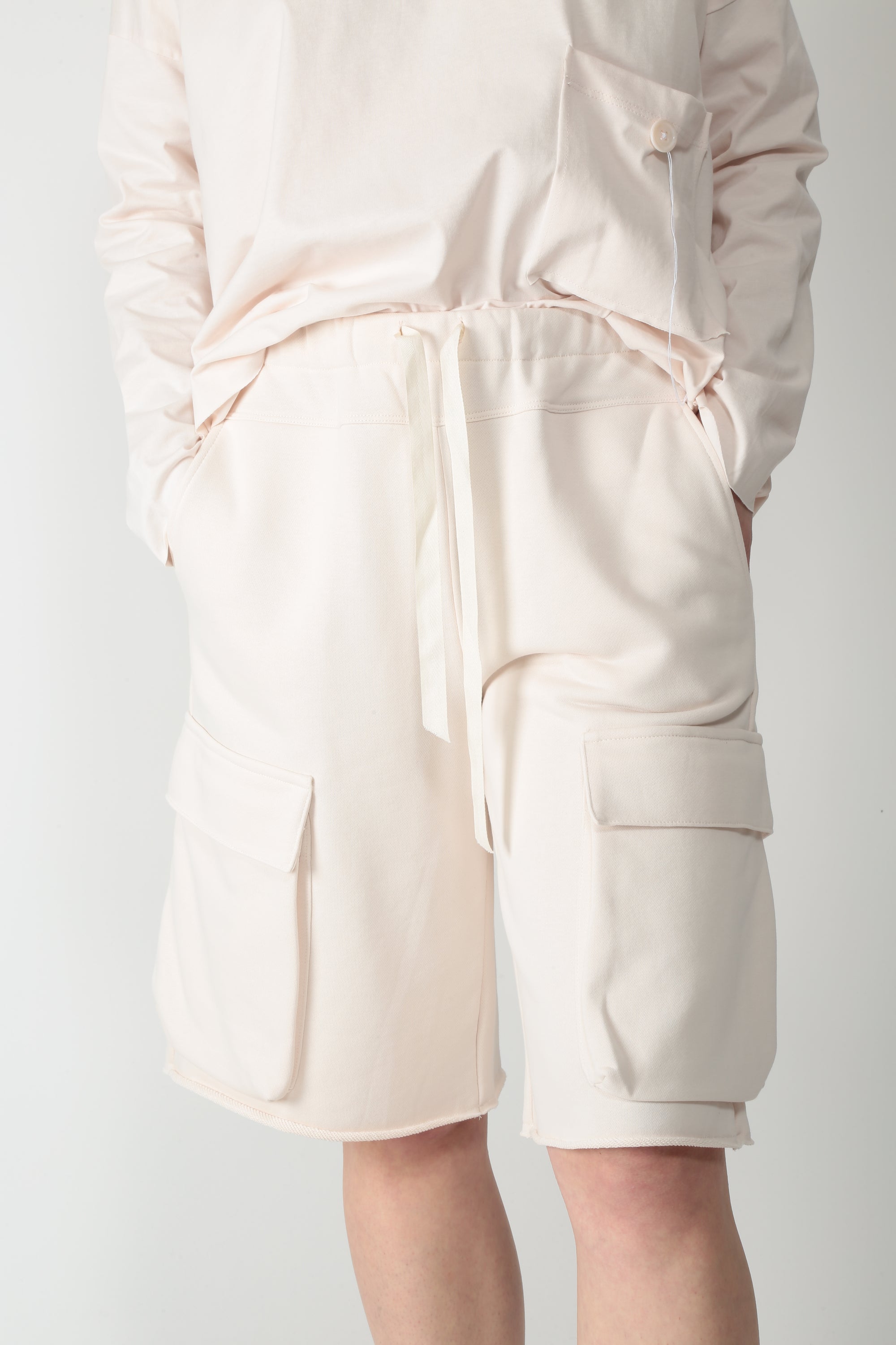 https://admin.shopify.com/store/gulieshop/products/16039608942941#:~:text=https%3A//www.gulieshop.it%20%E2%80%BA%20products%20%E2%80%BA%20jeo%2Do%2Dlaboratorio%2Dbermuda%2Din%2Dfelpa%2D4677
