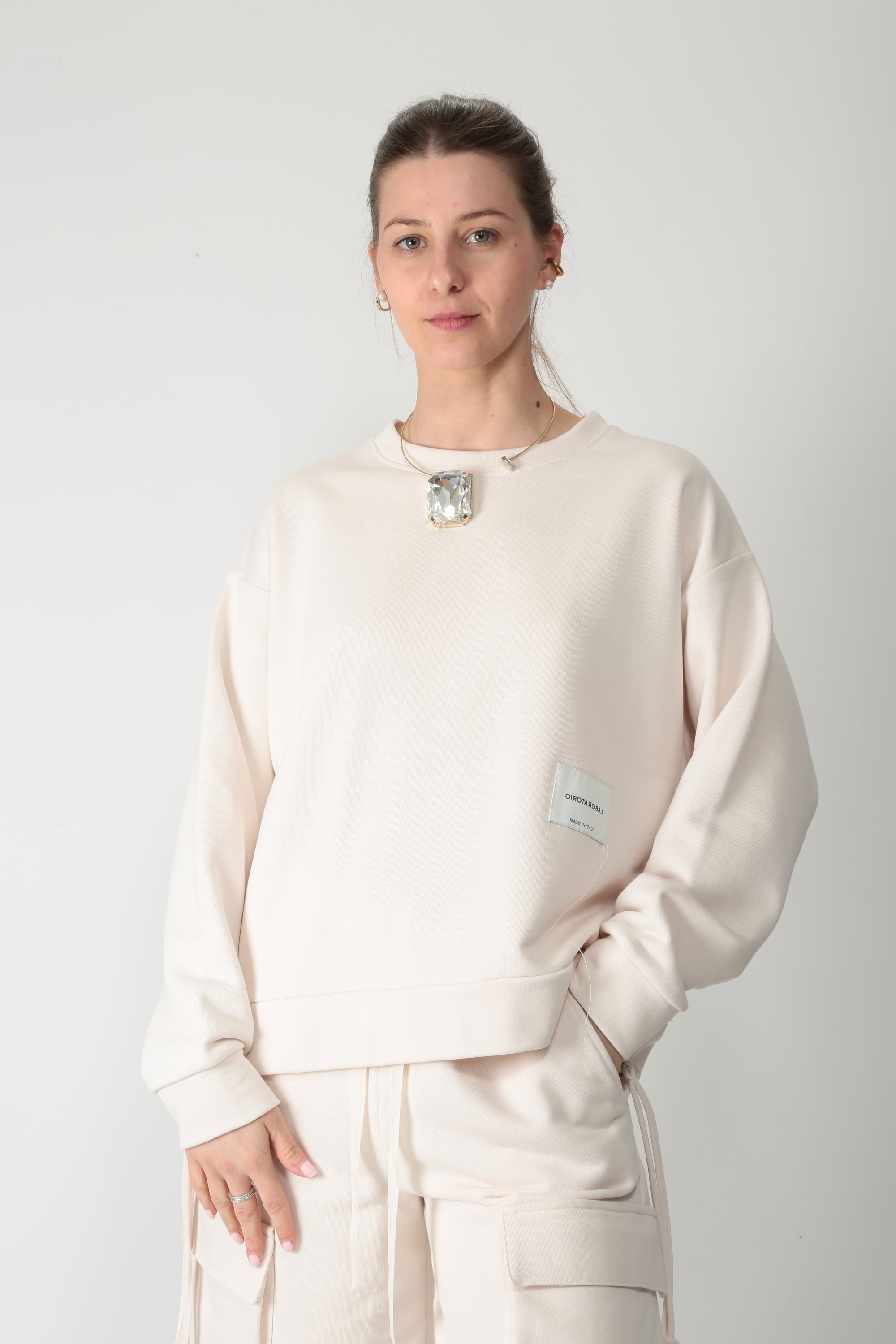 https://admin.shopify.com/store/gulieshop/products/16039608877405#:~:text=https%3A//www.gulieshop.it%20%E2%80%BA%20products%20%E2%80%BA%20jei%2Do%2Dlaboratorio%2Dfelpa%2Dgirocollo%2Doversize%2D4678