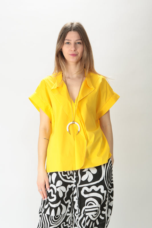 https://admin.shopify.com/store/gulieshop/products/9037171360093#:~:text=Invia-,L.%20Conti%20Camicia%20con%20voulant%20L4SK11,-Contenuto%20multimediale%201