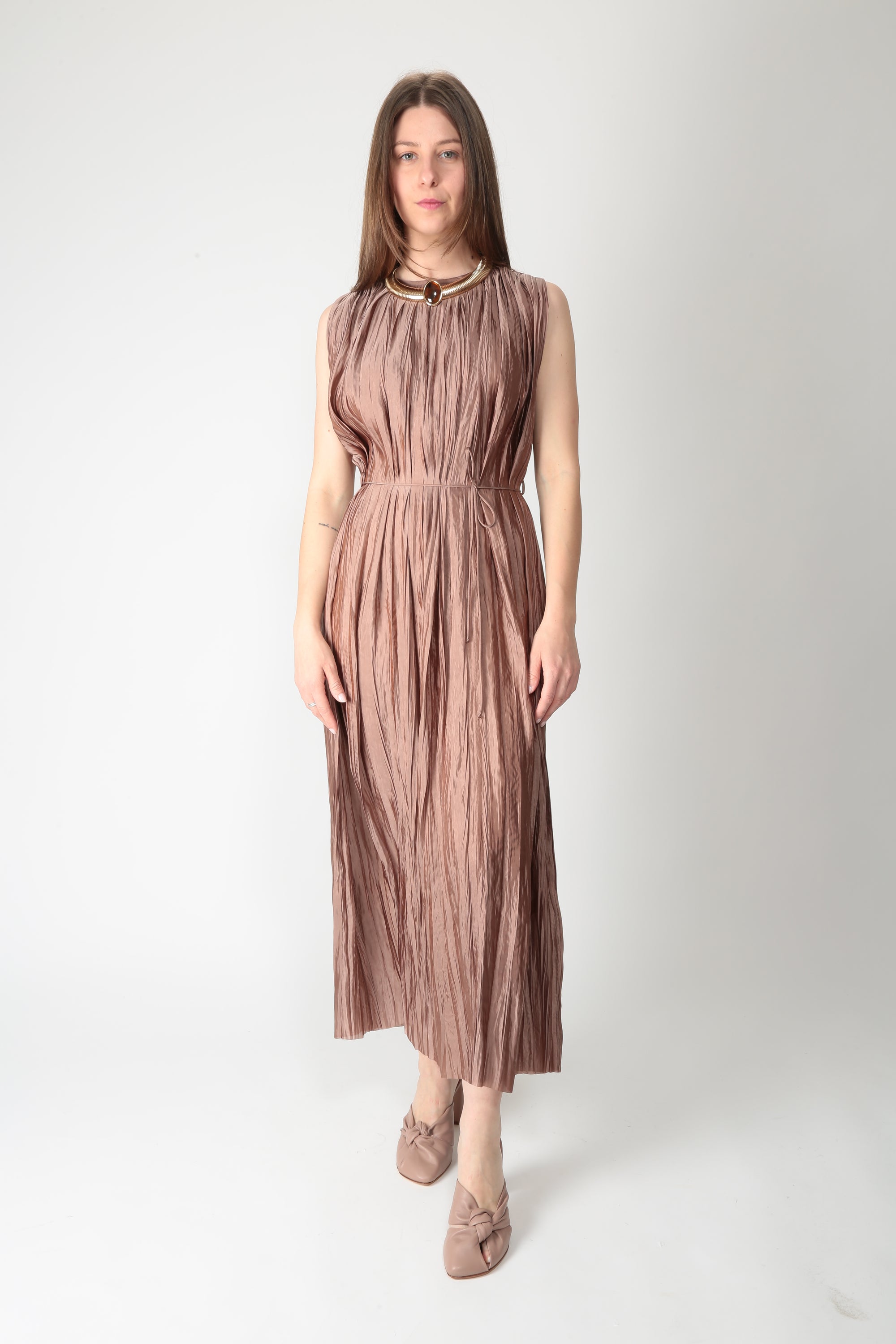 https://admin.shopify.com/store/gulieshop/products/16062076256605#:~:text=https%3A//www.gulieshop.it%20%E2%80%BA%20products%20%E2%80%BA%20r%2Dcollina%2Dabito%2Dplisse%2D261fxa57033