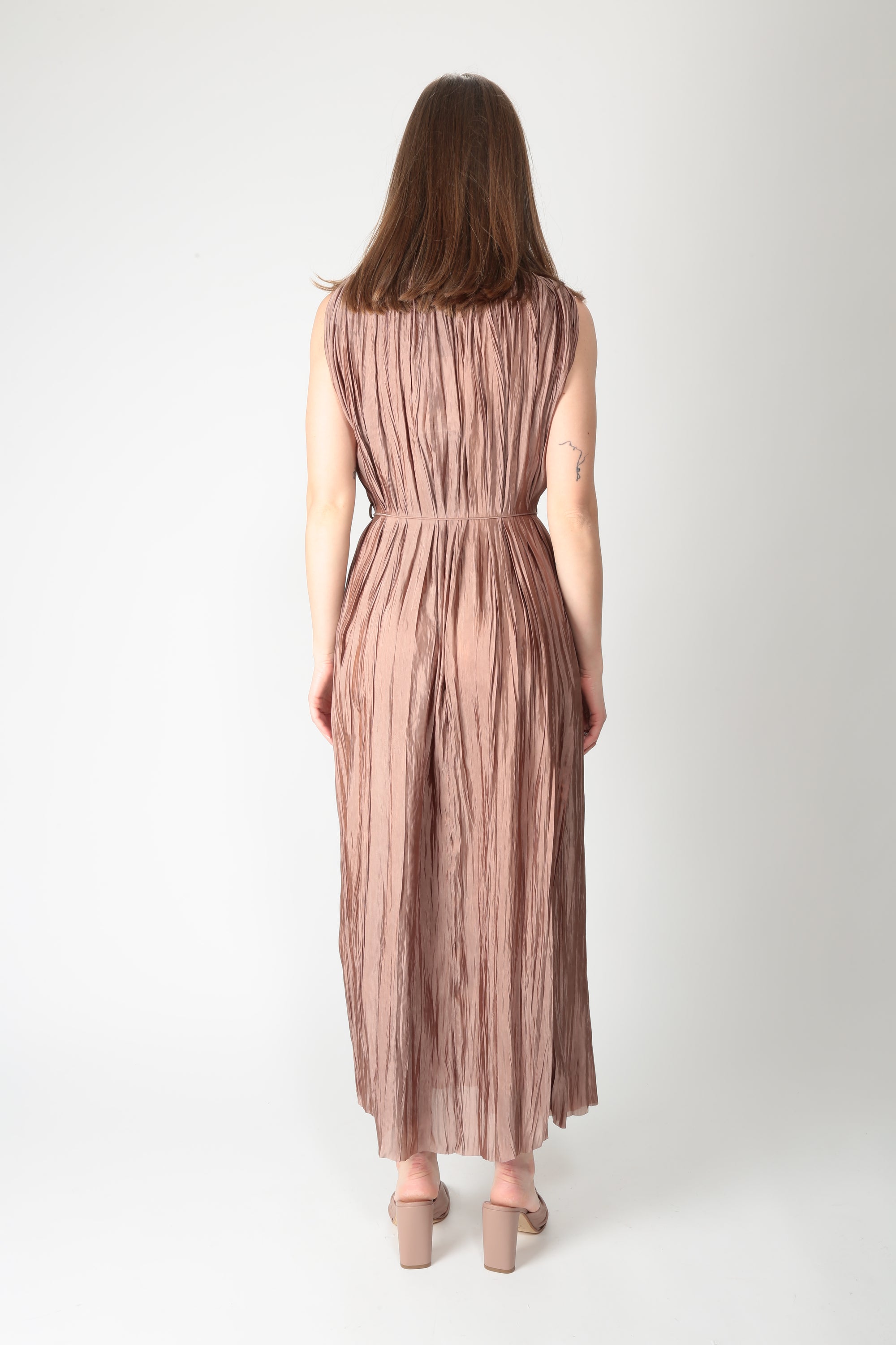 https://admin.shopify.com/store/gulieshop/products/16062076256605#:~:text=https%3A//www.gulieshop.it%20%E2%80%BA%20products%20%E2%80%BA%20r%2Dcollina%2Dabito%2Dplisse%2D261fxa57033