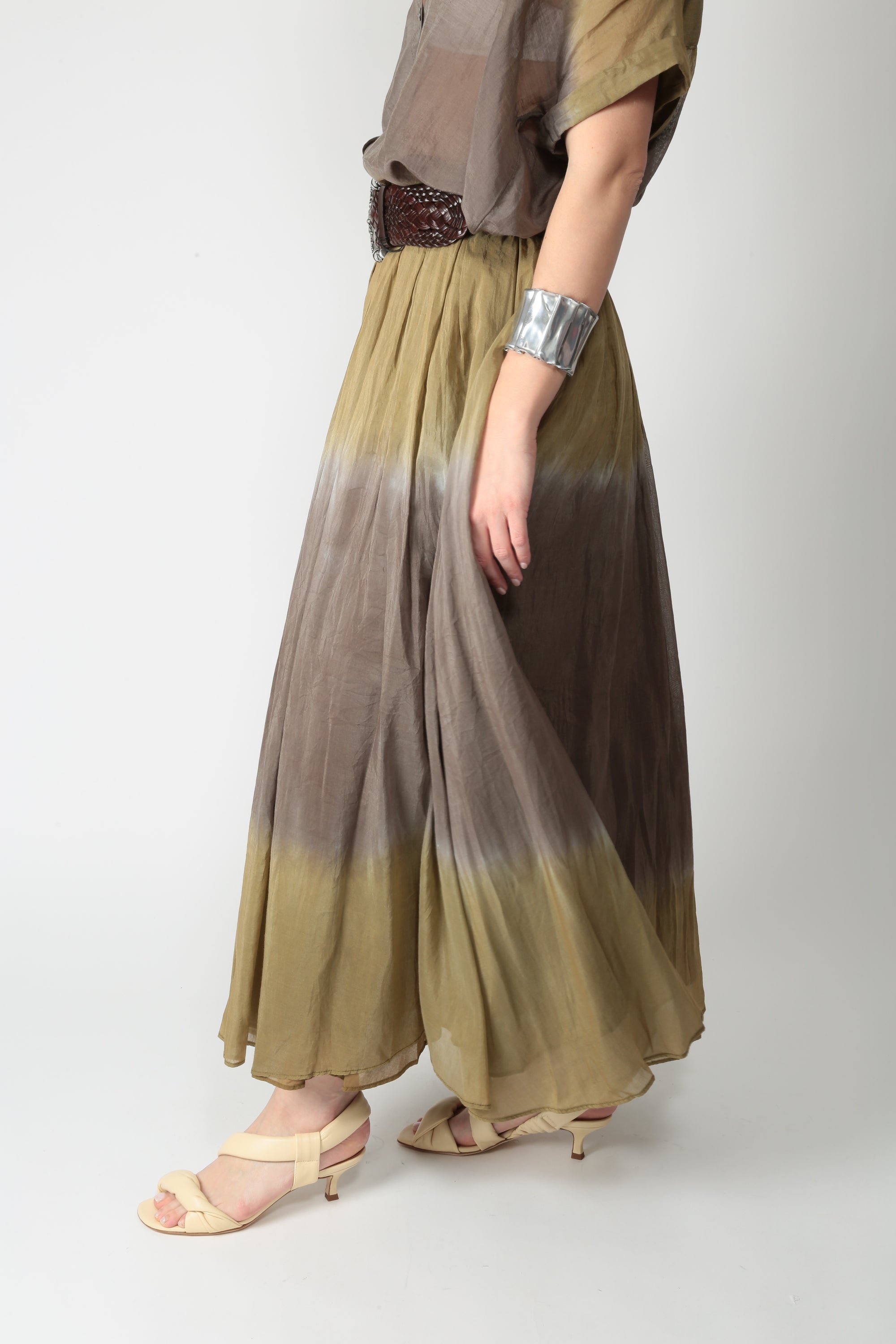 https://admin.shopify.com/store/gulieshop/products/16012870451549#:~:text=https%3A//www.gulieshop.it%20%E2%80%BA%20products%20%E2%80%BA%20r%2Dcollina%2Dgonna%2Dlunga%2Dmisto%2Dseta%2D261fxa59067