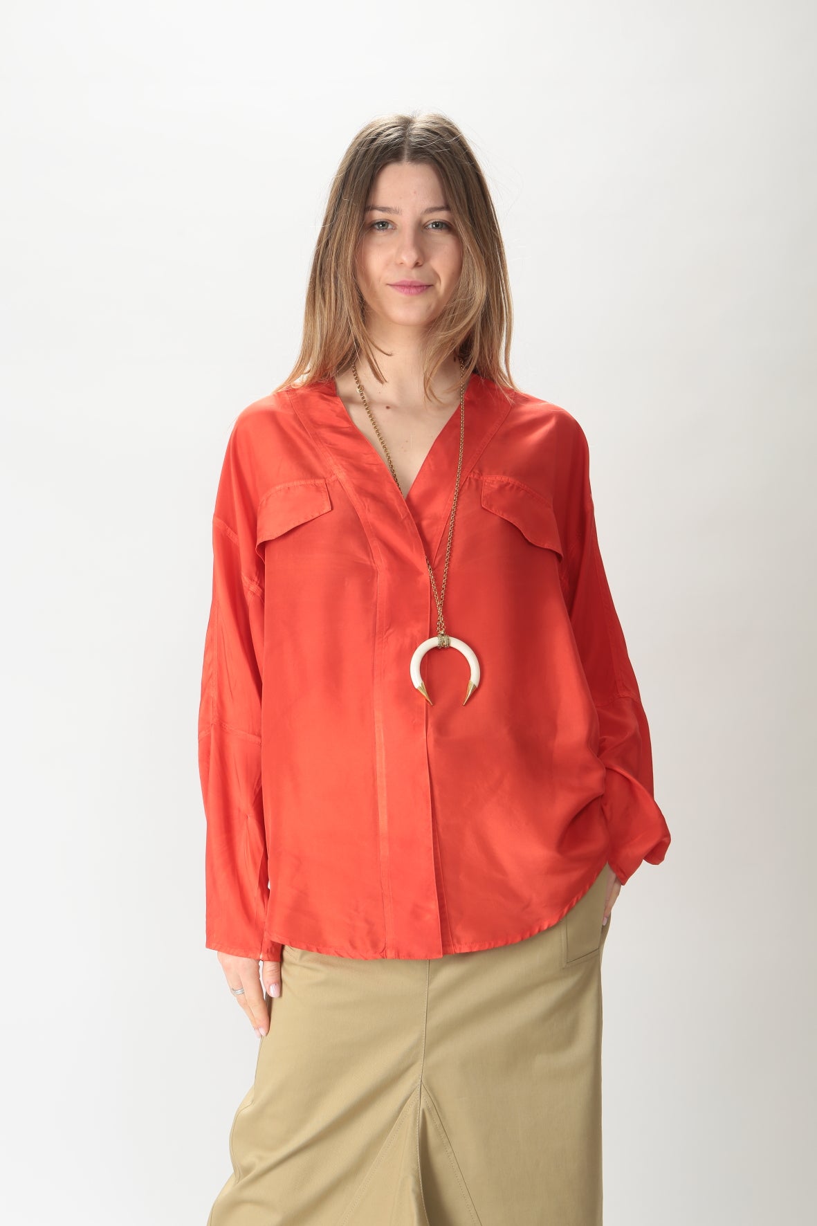 https://admin.shopify.com/store/gulieshop/products/9033135718749#:~:text=Invia-,Tela%20Camicia%20in%20seta%20oversize%20Scout,-Contenuto%20multimediale%201