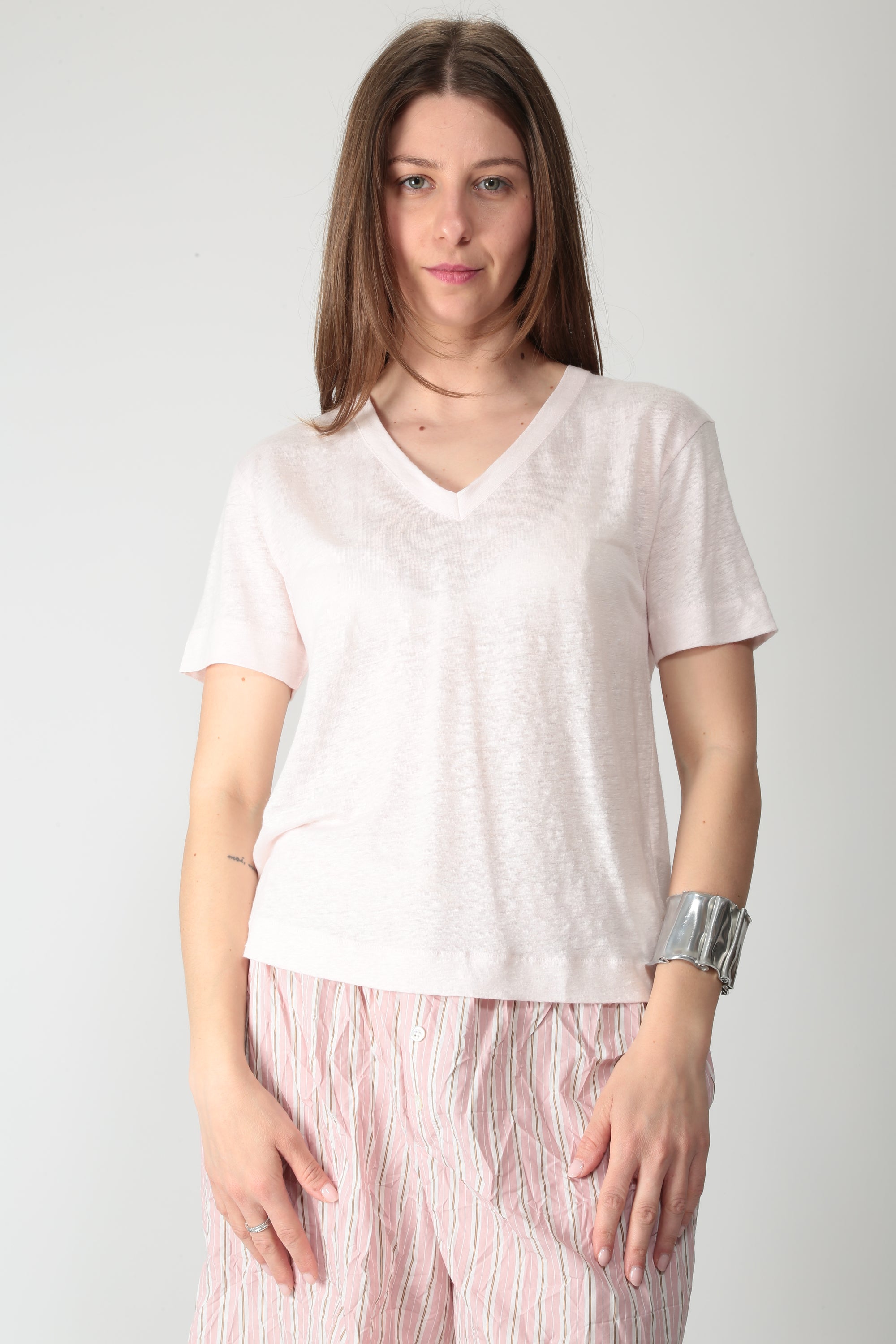 https://admin.shopify.com/store/gulieshop/products/16028294676829#:~:text=https%3A//www.gulieshop.it%20%E2%80%BA%20products%20%E2%80%BA%20majestic%2Dt%2Dshirt%2Din%2Dlino%2Dscollo%2Da%2Dv%2Dm011%2Dmts963