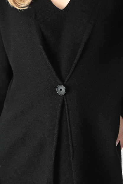 https://admin.shopify.com/store/gulieshop/products/9906758975837#:~:text=https%3A//www.gulieshop.it%20%E2%80%BA%20products%20%E2%80%BA%20kangra%2Dminiabito%2Din%2Dlana%2De%2Dcachemire%2Dw5a%2D9600%2D67