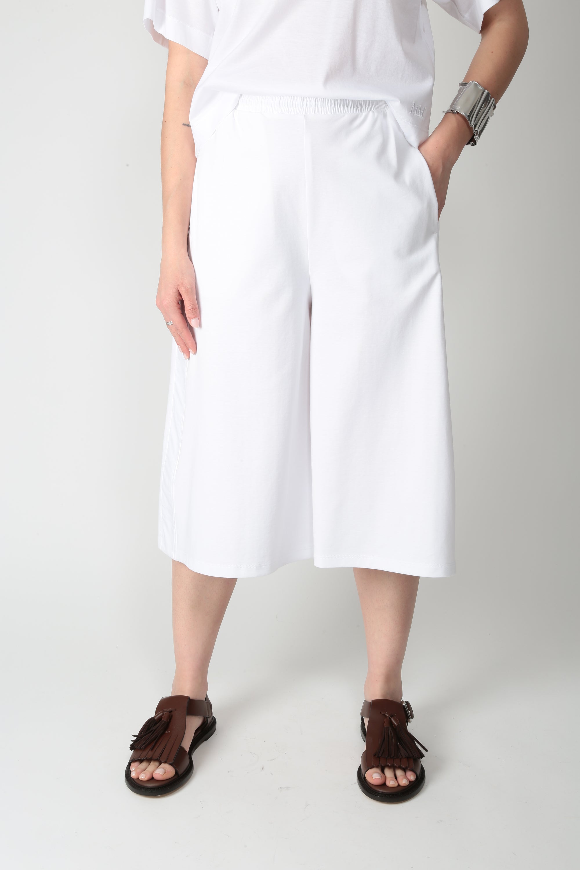 https://admin.shopify.com/store/gulieshop/products/16084792836445