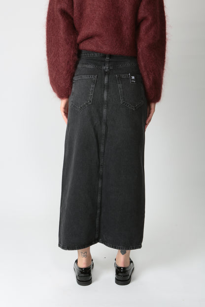 https://admin.shopify.com/store/gulieshop/products/9898627367261#:~:text=https%3A//www.gulieshop.it%20%E2%80%BA%20products%20%E2%80%BA%20ottodame%2Dgonna%2Ddi%2Djeans%2Da%2Dtubino%2Djea%2Ddn6125