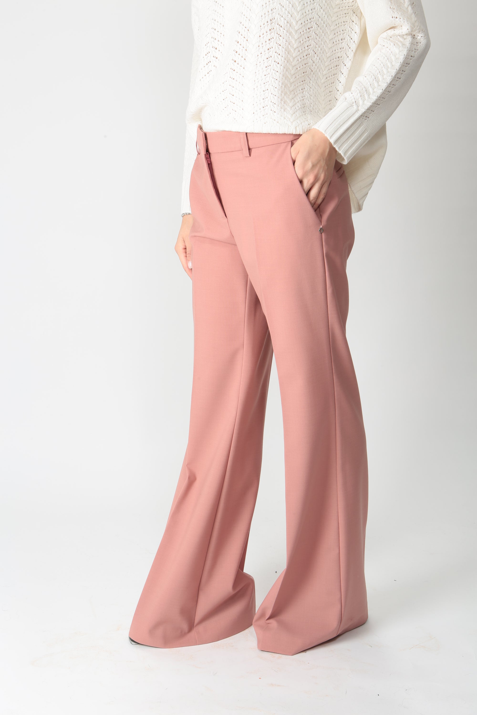 https://admin.shopify.com/store/gulieshop/products/9898601775453#:~:text=https%3A//www.gulieshop.it%20%E2%80%BA%20products%20%E2%80%BA%20ottodame%2Dgiacca%2Dmonopetto%2Din%2Dmisto%2Dlana%2Dwhi%2Ddg6079