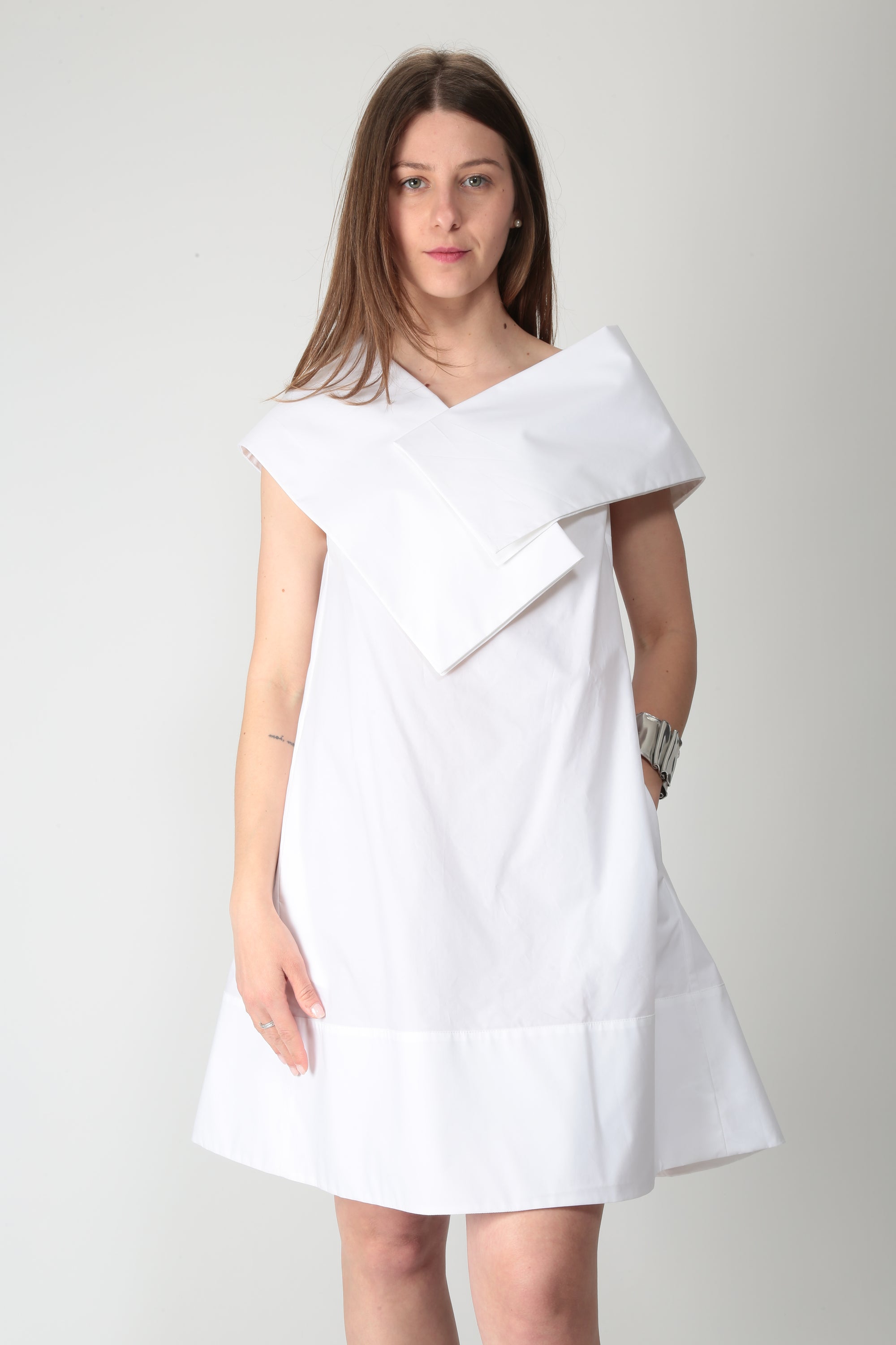 https://admin.shopify.com/store/gulieshop/products/16027972600157#:~:text=https%3A//www.gulieshop.it%20%E2%80%BA%20products%20%E2%80%BA%20meimeij%2Dabito%2Dcorto%2Din%2Dcotone%2Dm6es79