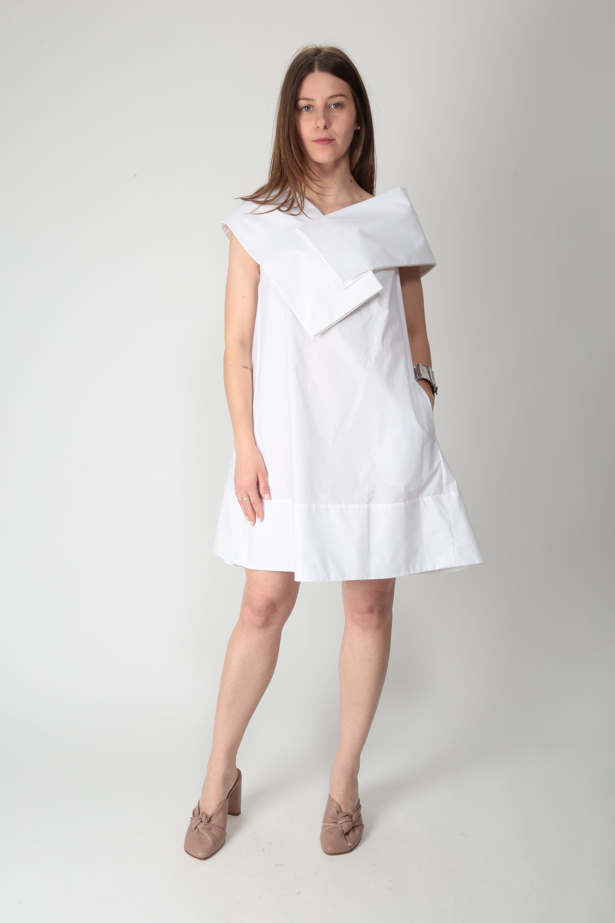 https://admin.shopify.com/store/gulieshop/products/16027972600157#:~:text=https%3A//www.gulieshop.it%20%E2%80%BA%20products%20%E2%80%BA%20meimeij%2Dabito%2Dcorto%2Din%2Dcotone%2Dm6es79