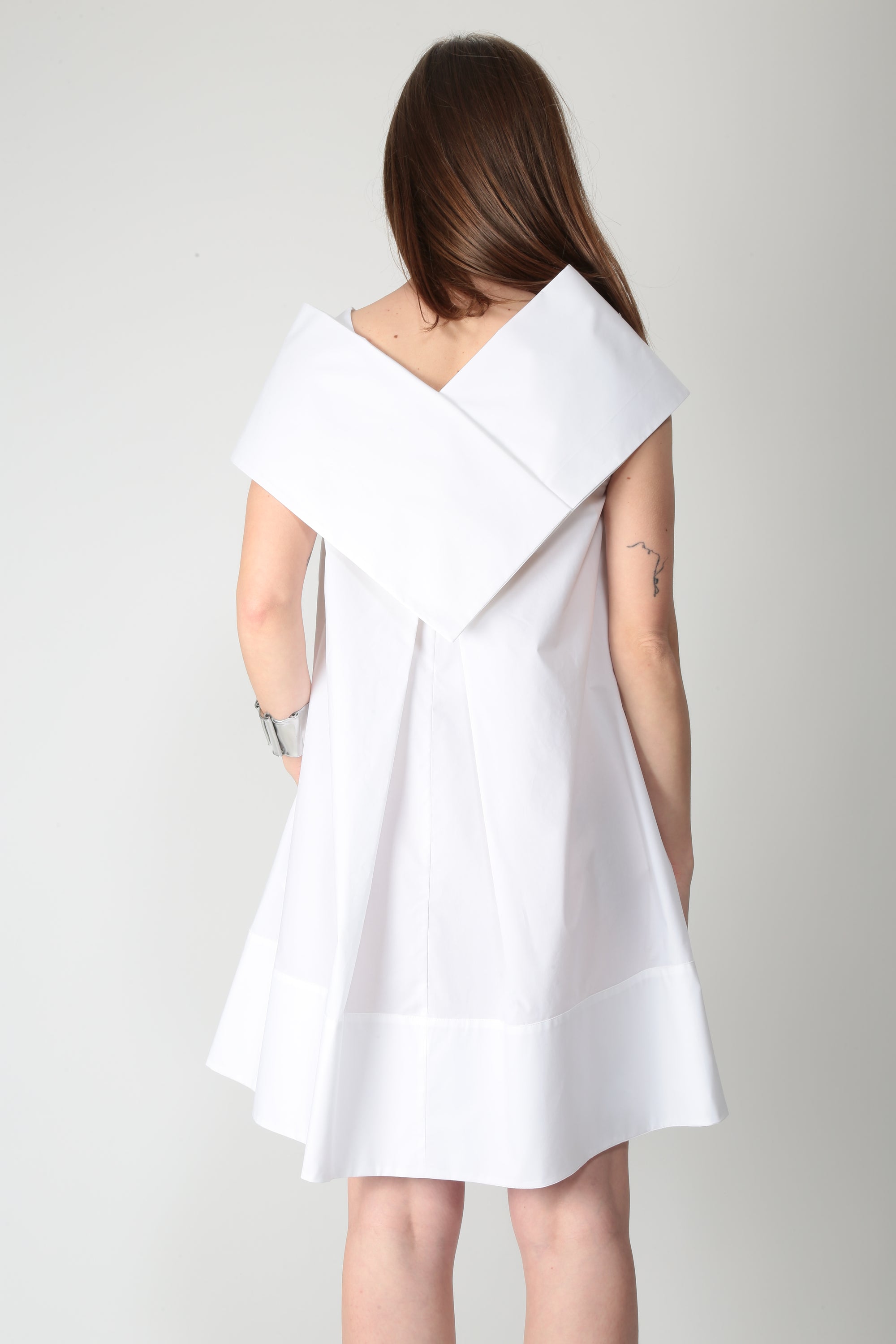 https://admin.shopify.com/store/gulieshop/products/16027972600157#:~:text=https%3A//www.gulieshop.it%20%E2%80%BA%20products%20%E2%80%BA%20meimeij%2Dabito%2Dcorto%2Din%2Dcotone%2Dm6es79