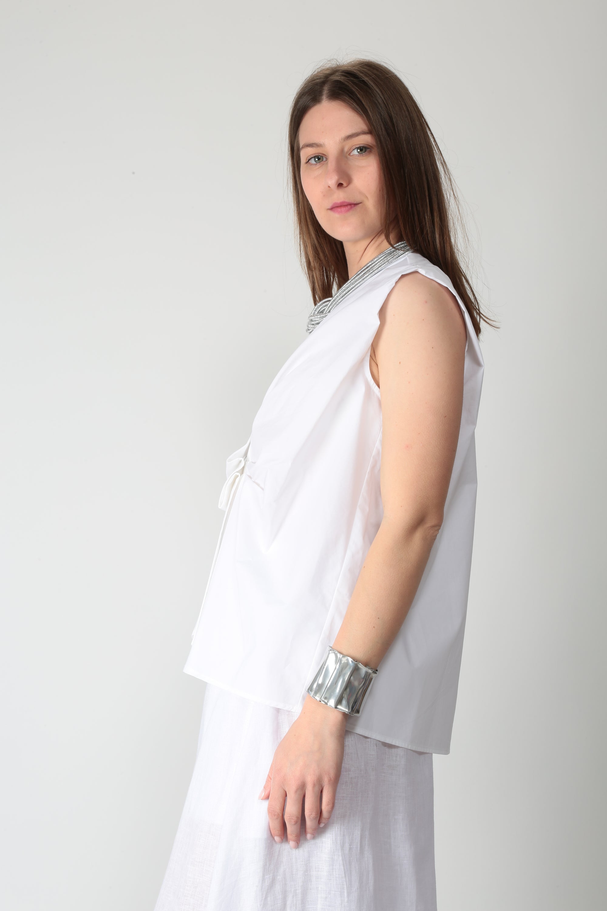 https://admin.shopify.com/store/gulieshop/products/16084793196893#:~:text=https%3A//www.gulieshop.it%20%E2%80%BA%20products%20%E2%80%BA%20meimeij%2Dtop%2Dsmanicato%2Din%2Dpopeline%2Dm6ea66%2D1