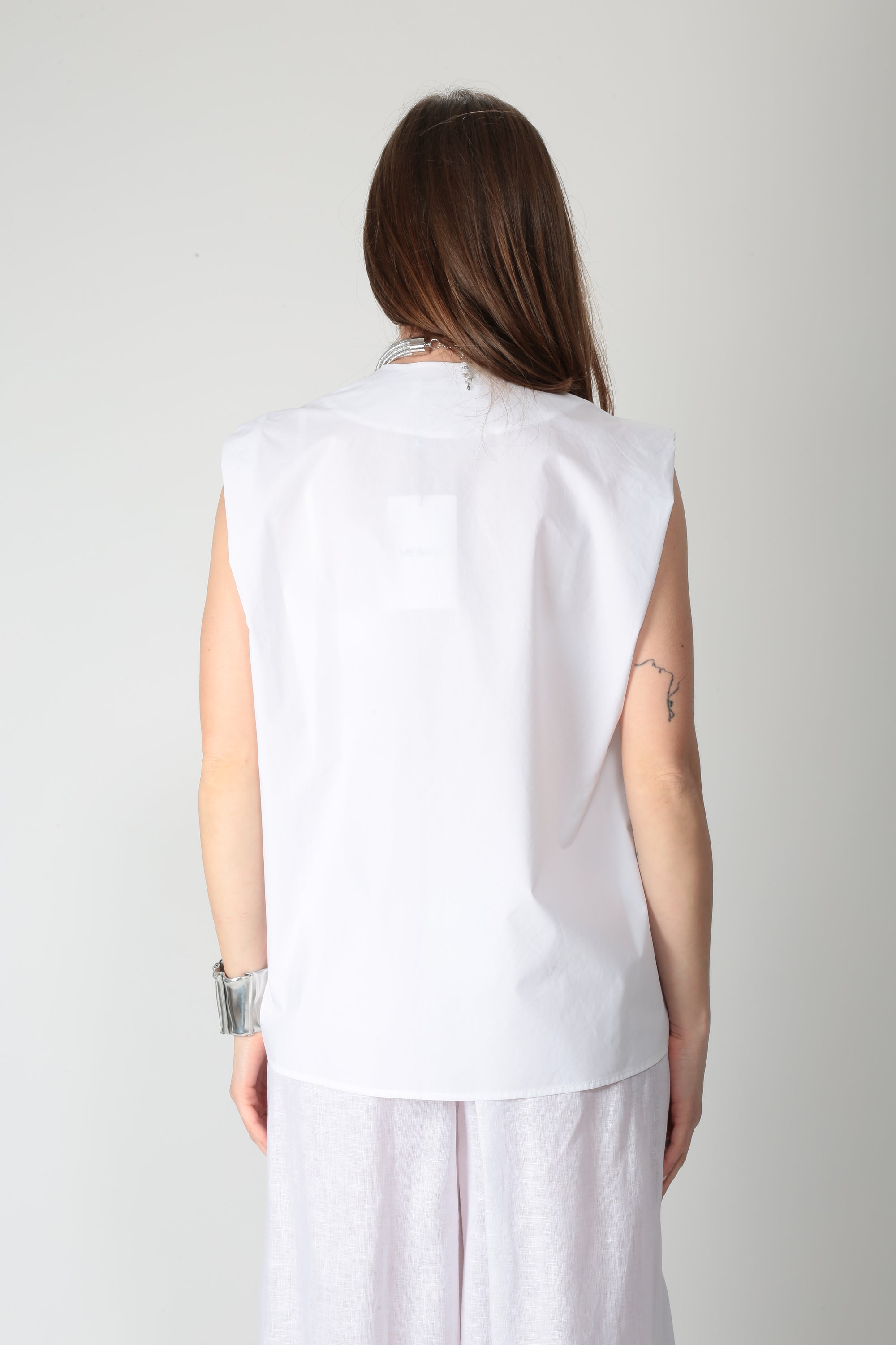 https://admin.shopify.com/store/gulieshop/products/16084793196893#:~:text=https%3A//www.gulieshop.it%20%E2%80%BA%20products%20%E2%80%BA%20meimeij%2Dtop%2Dsmanicato%2Din%2Dpopeline%2Dm6ea66%2D1