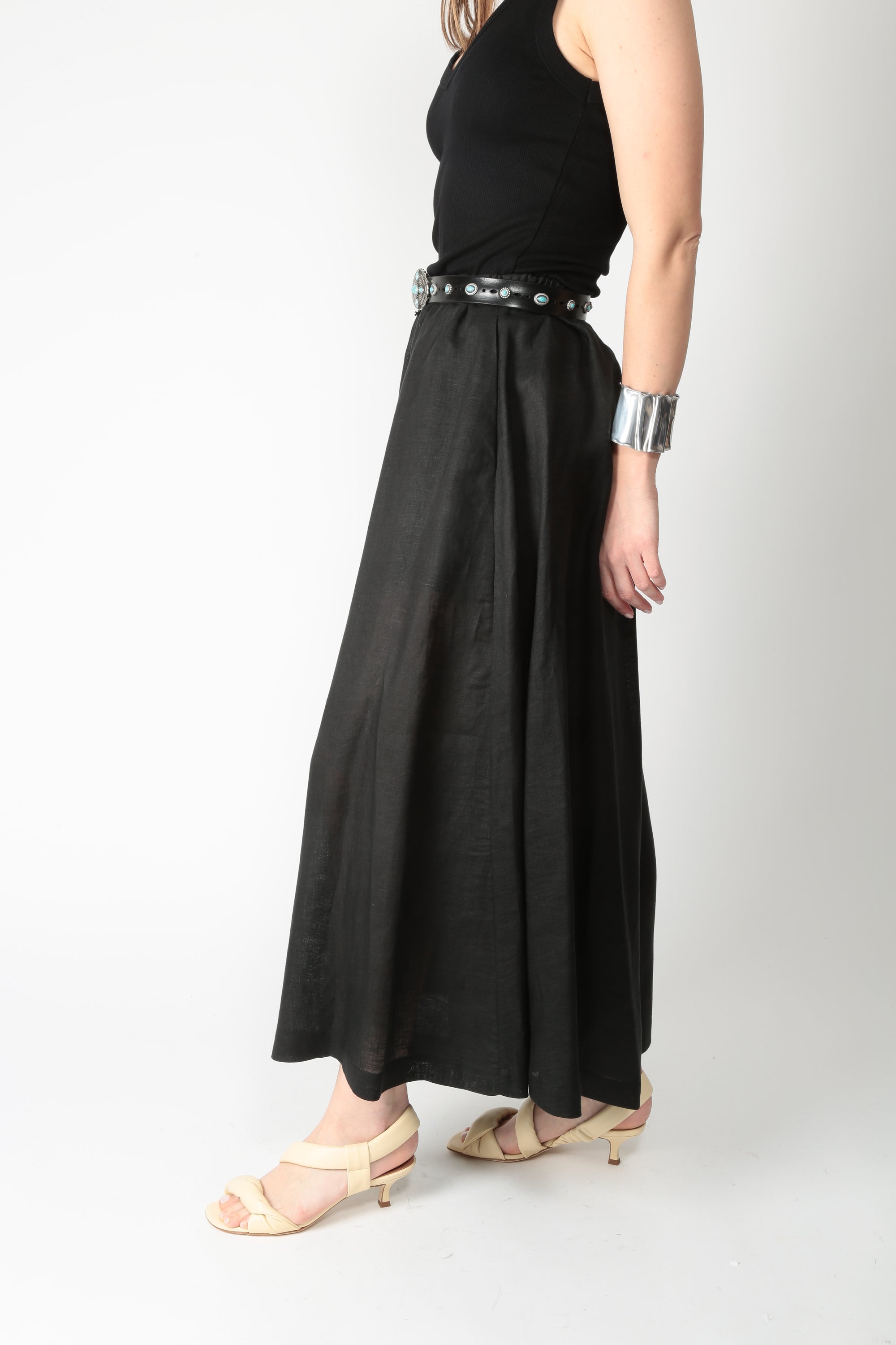 https://admin.shopify.com/store/gulieshop/products/16006689259869#:~:text=https%3A//www.gulieshop.it%20%E2%80%BA%20products%20%E2%80%BA%20meimeij%2Dpantagonna%2Din%2Dlino%2Dm6en00%2D1