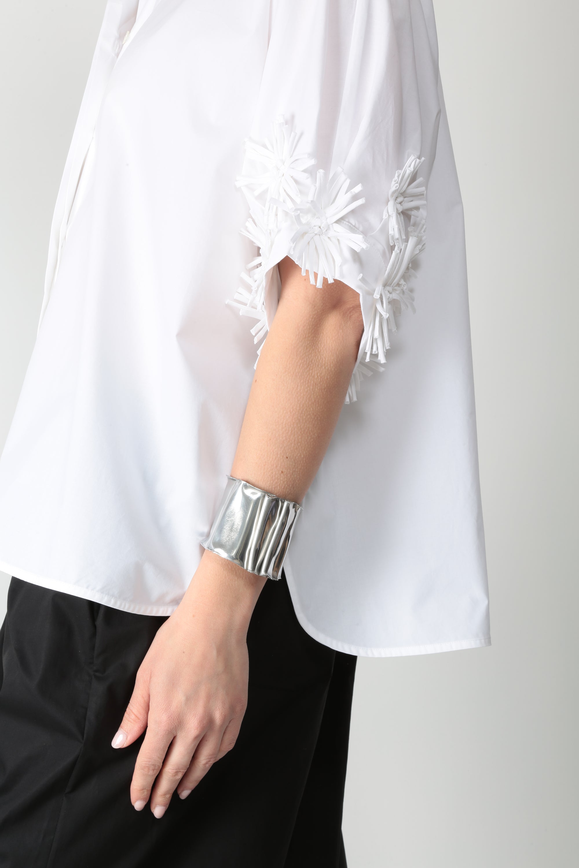 https://admin.shopify.com/store/gulieshop/products/16084793655645#:~:text=https%3A//www.gulieshop.it%20%E2%80%BA%20products%20%E2%80%BA%20meimeij%2Dcamicia%2Dcon%2Dapplicazioni%2Dm6ea36