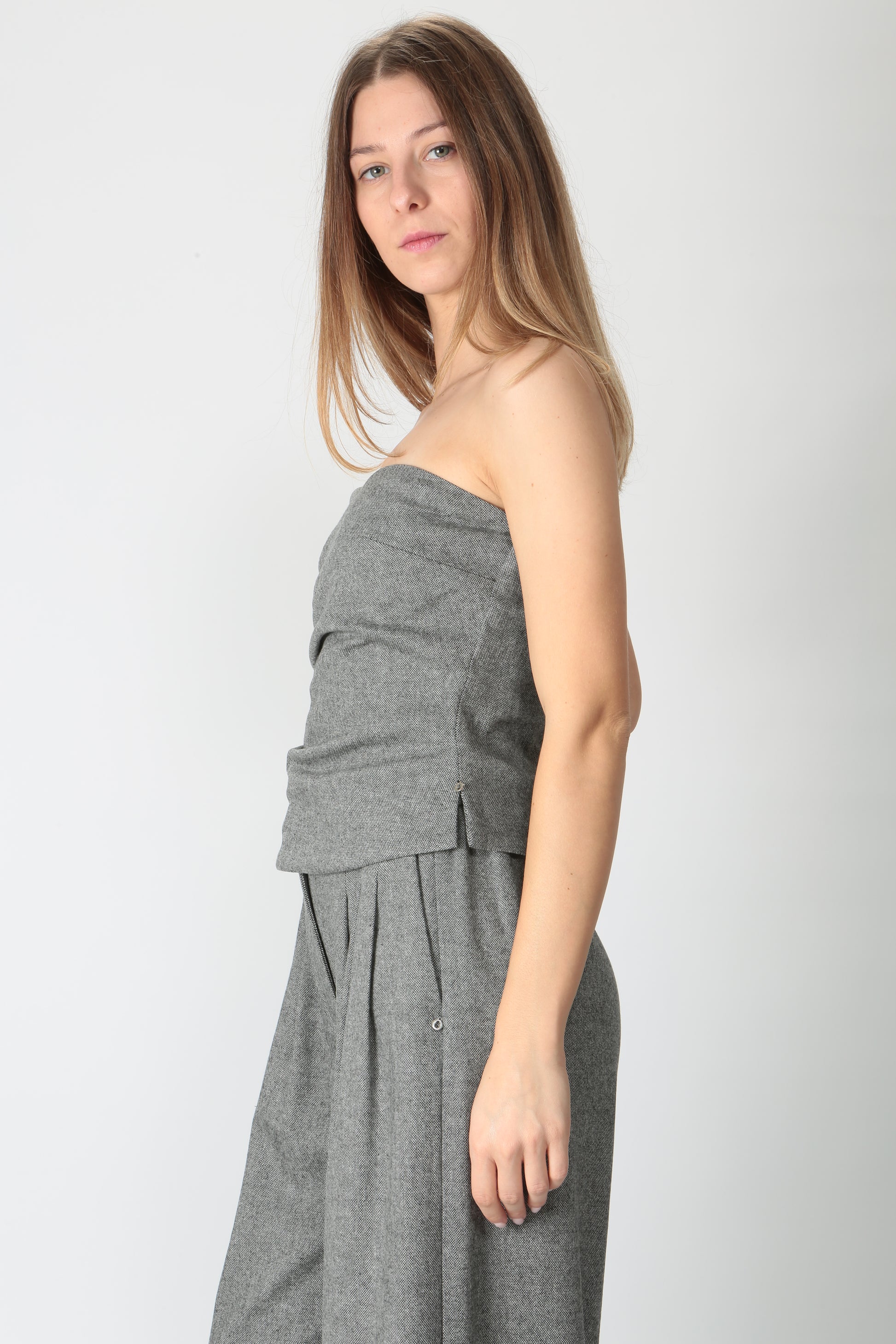 https://admin.shopify.com/store/gulieshop/products/9898627891549#:~:text=https%3A//www.gulieshop.it%20%E2%80%BA%20products%20%E2%80%BA%20ottodame%2Dtop%2Darricciato%2Dvvn%2Ddt9117