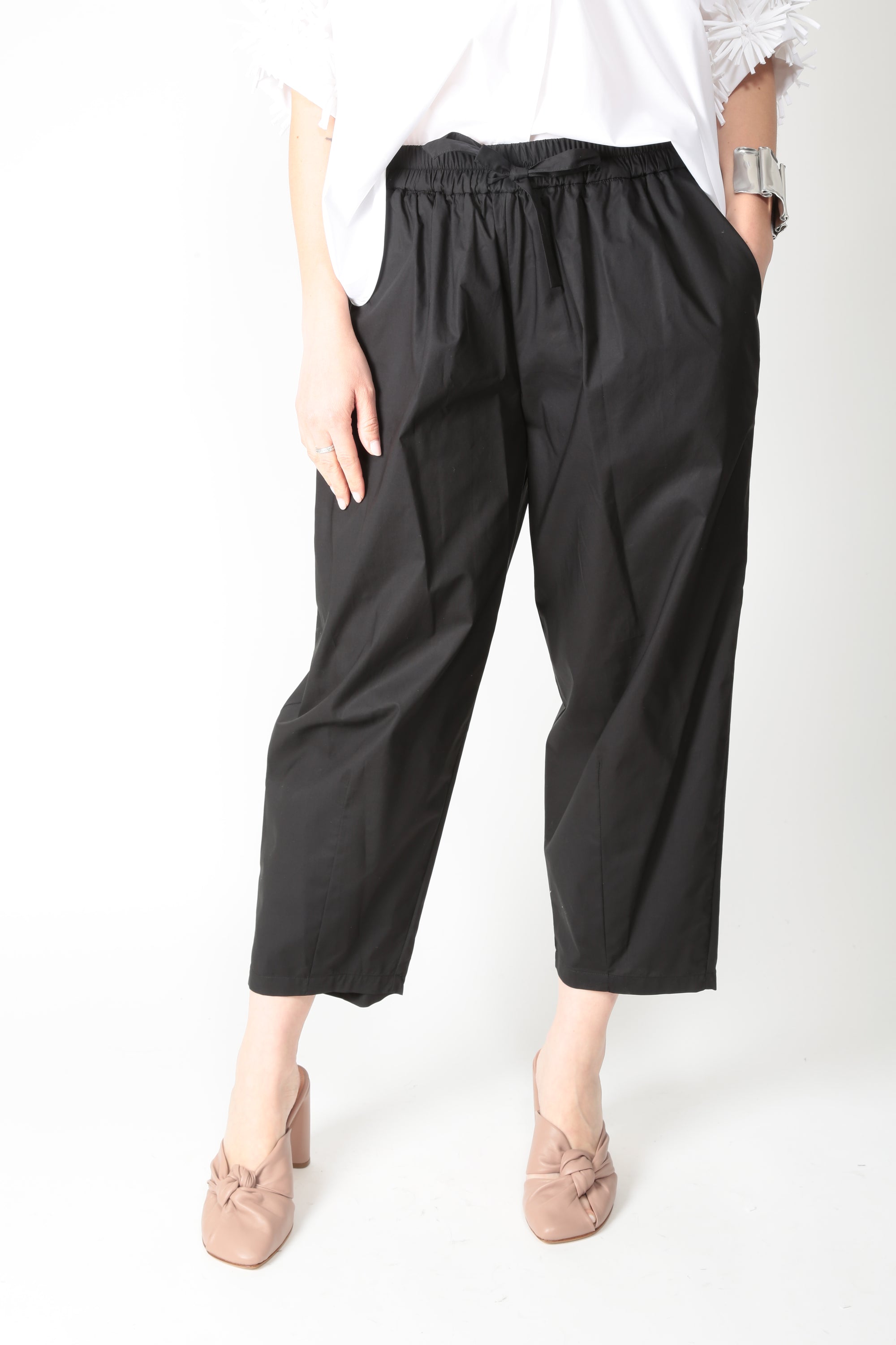 https://admin.shopify.com/store/gulieshop/products/16084794081629#:~:text=https%3A//www.gulieshop.it%20%E2%80%BA%20products%20%E2%80%BA%20meimeij%2Dpantalone%2Dcon%2Delastico%2Dm6ea11%2D1