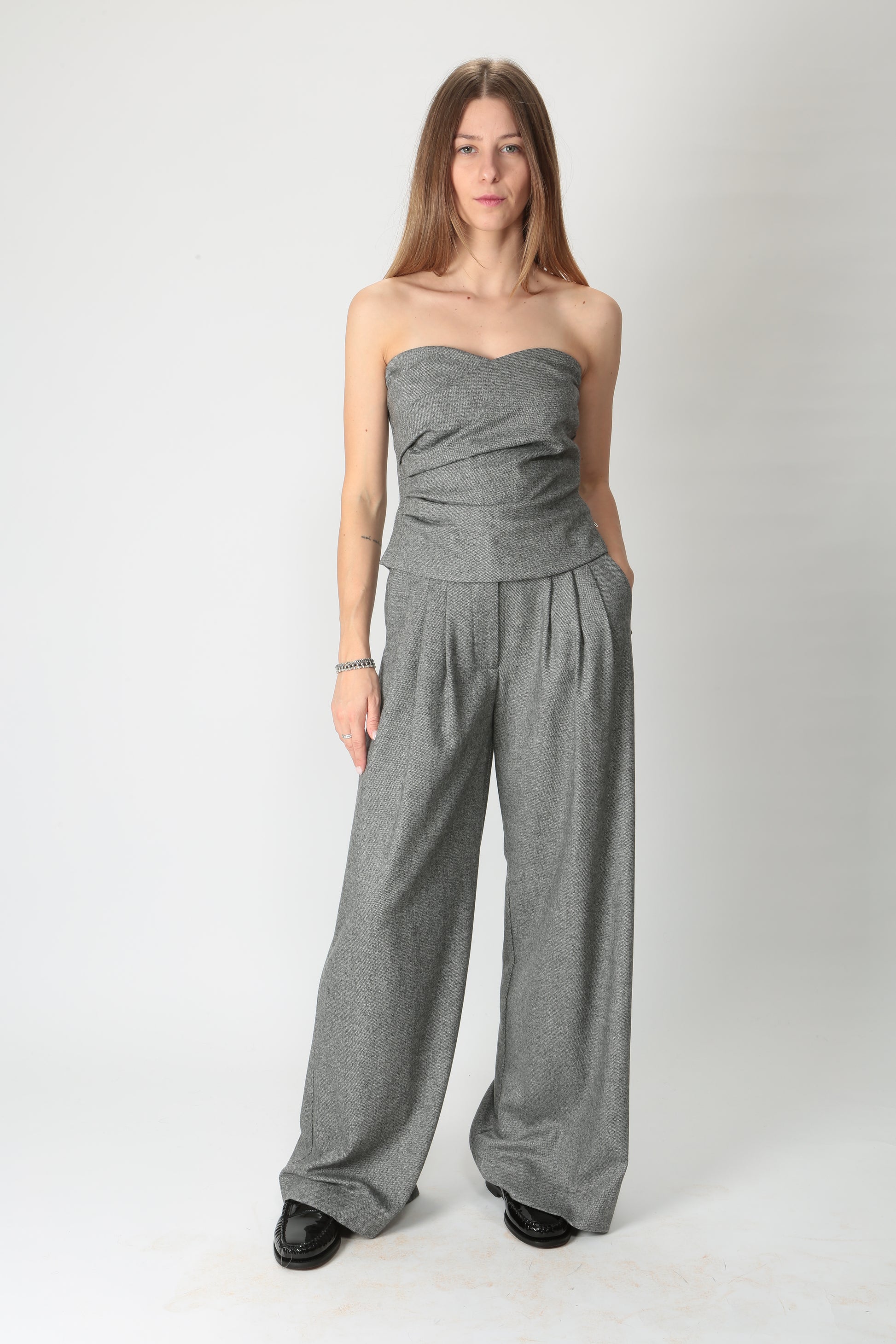 https://admin.shopify.com/store/gulieshop/products/9898627891549#:~:text=https%3A//www.gulieshop.it%20%E2%80%BA%20products%20%E2%80%BA%20ottodame%2Dtop%2Darricciato%2Dvvn%2Ddt9117