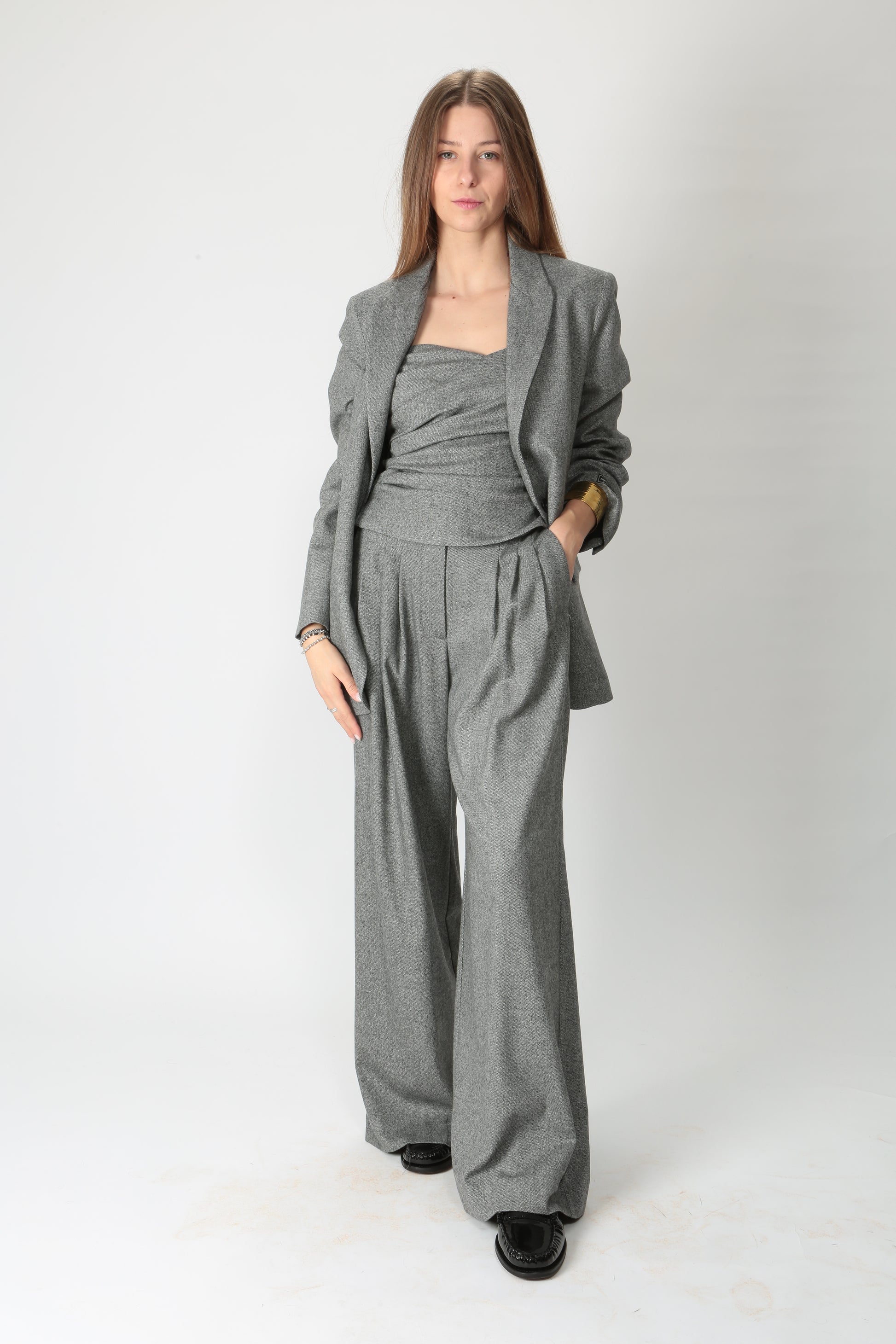 https://admin.shopify.com/store/gulieshop/products/9898627891549#:~:text=https%3A//www.gulieshop.it%20%E2%80%BA%20products%20%E2%80%BA%20ottodame%2Dtop%2Darricciato%2Dvvn%2Ddt9117