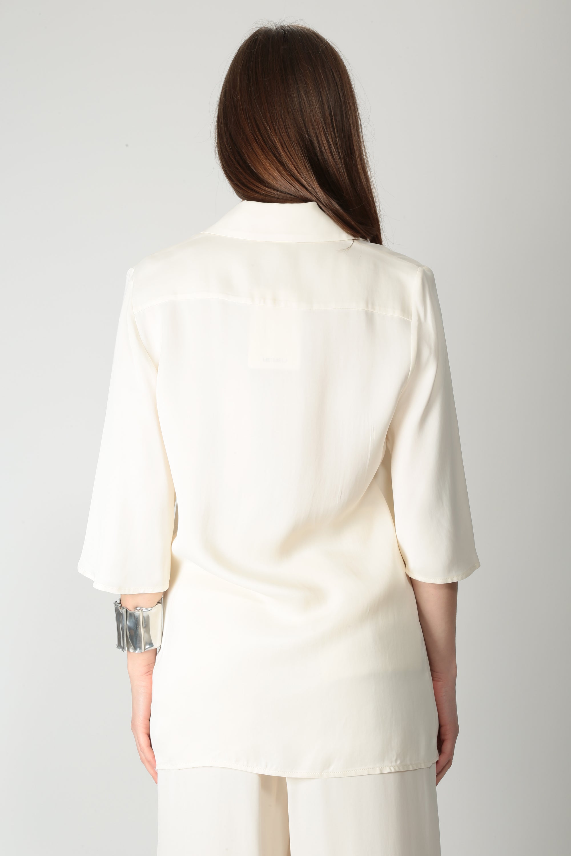 https://admin.shopify.com/store/gulieshop/products/16006688211293#:~:text=https%3A//www.gulieshop.it%20%E2%80%BA%20products%20%E2%80%BA%20meimeij%2Dcamicia%2Dmisto%2Dlyoncell%2Dm6ep02